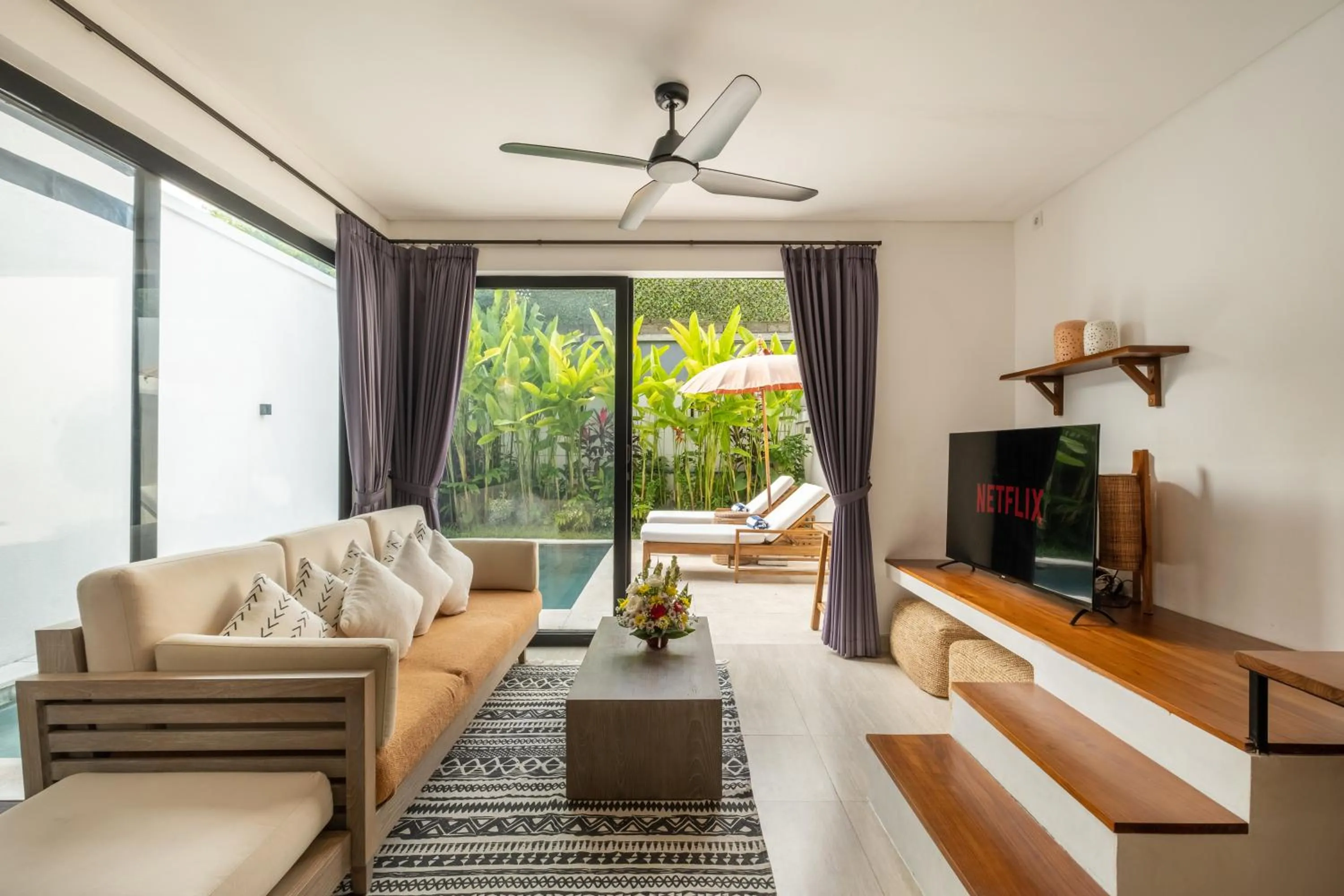 Living room in Villa Isola Gallinara