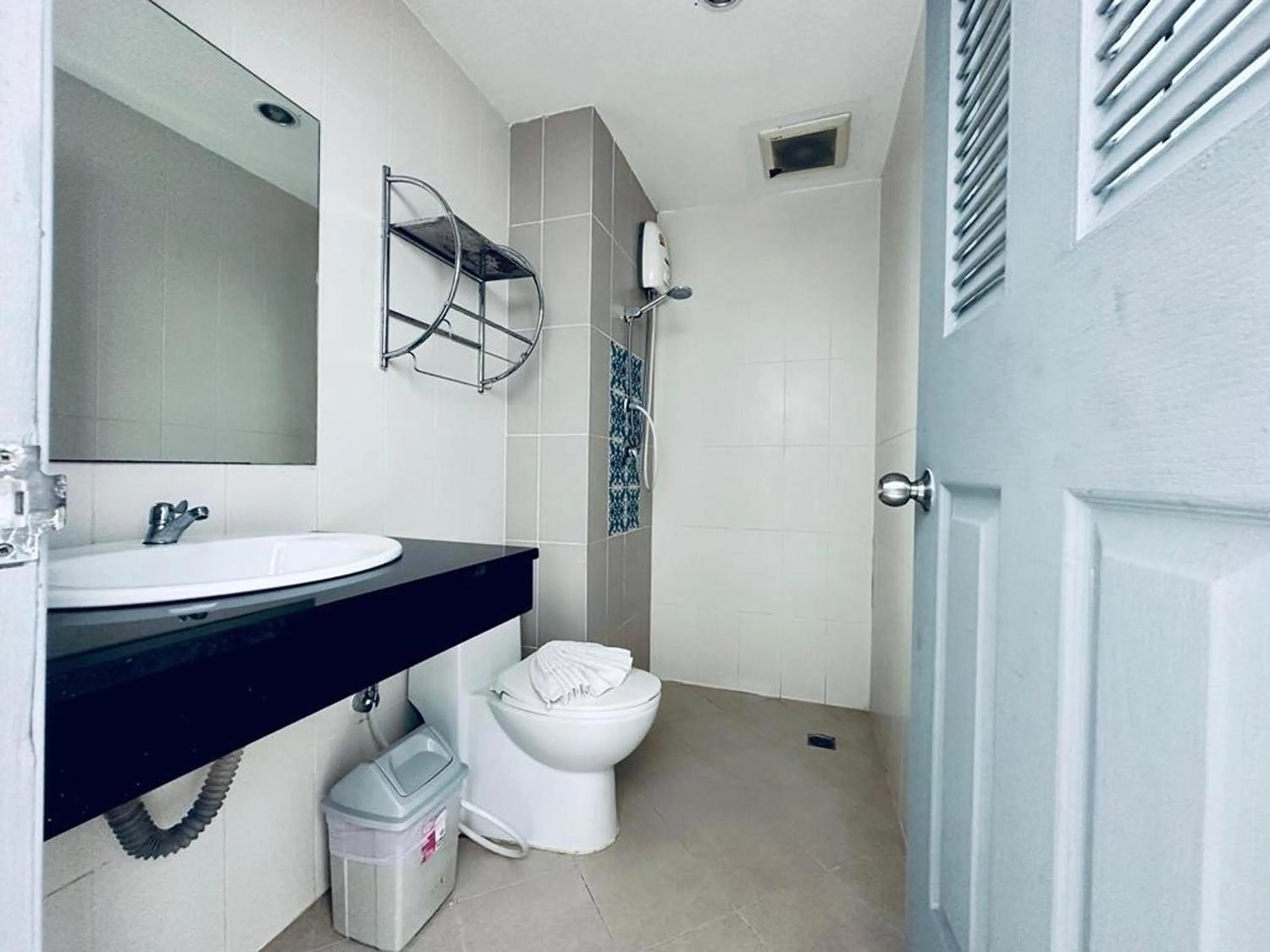 Bathroom in T & C Hotel Patong Beach