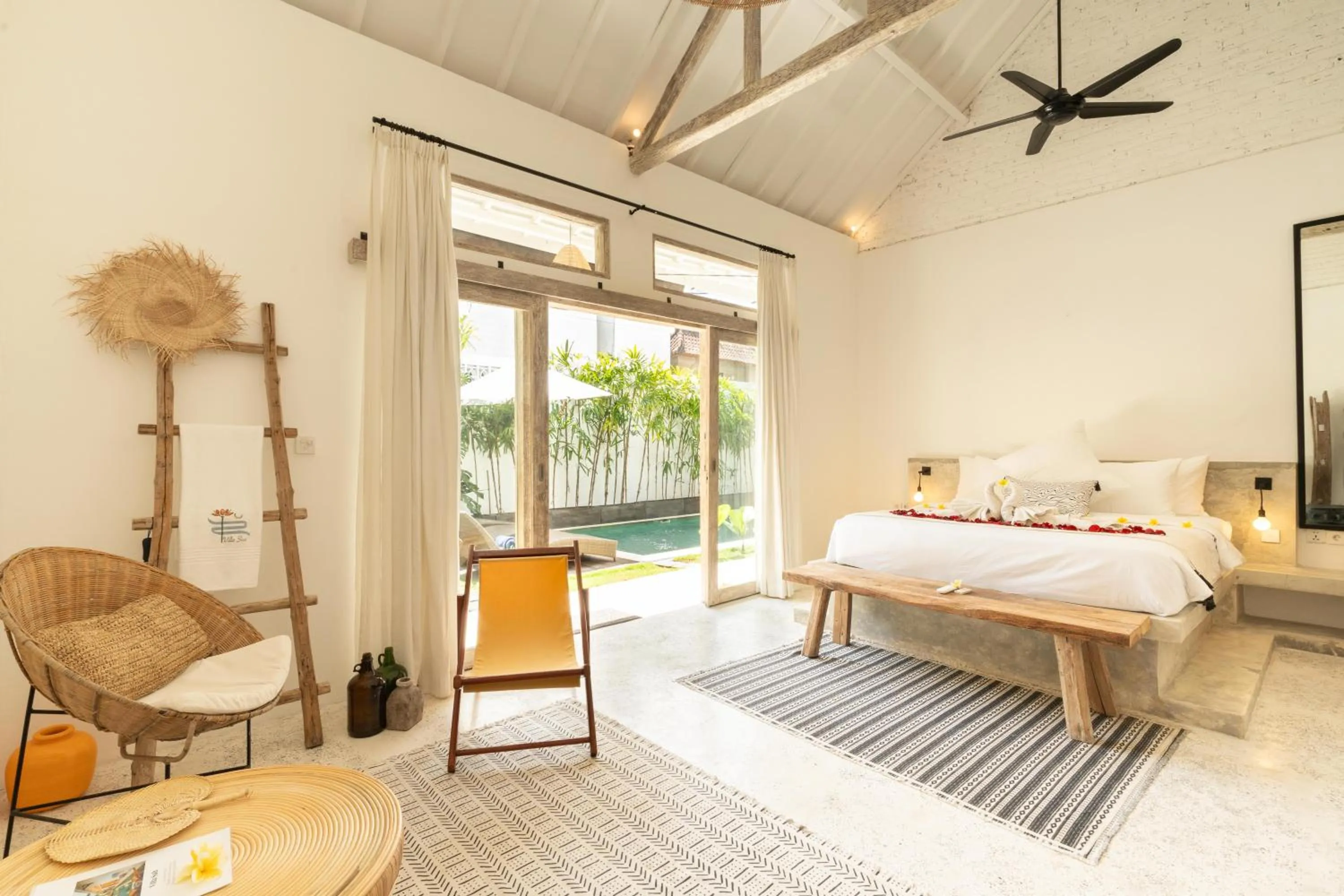 Bedroom in Villa Siva by Exotiq