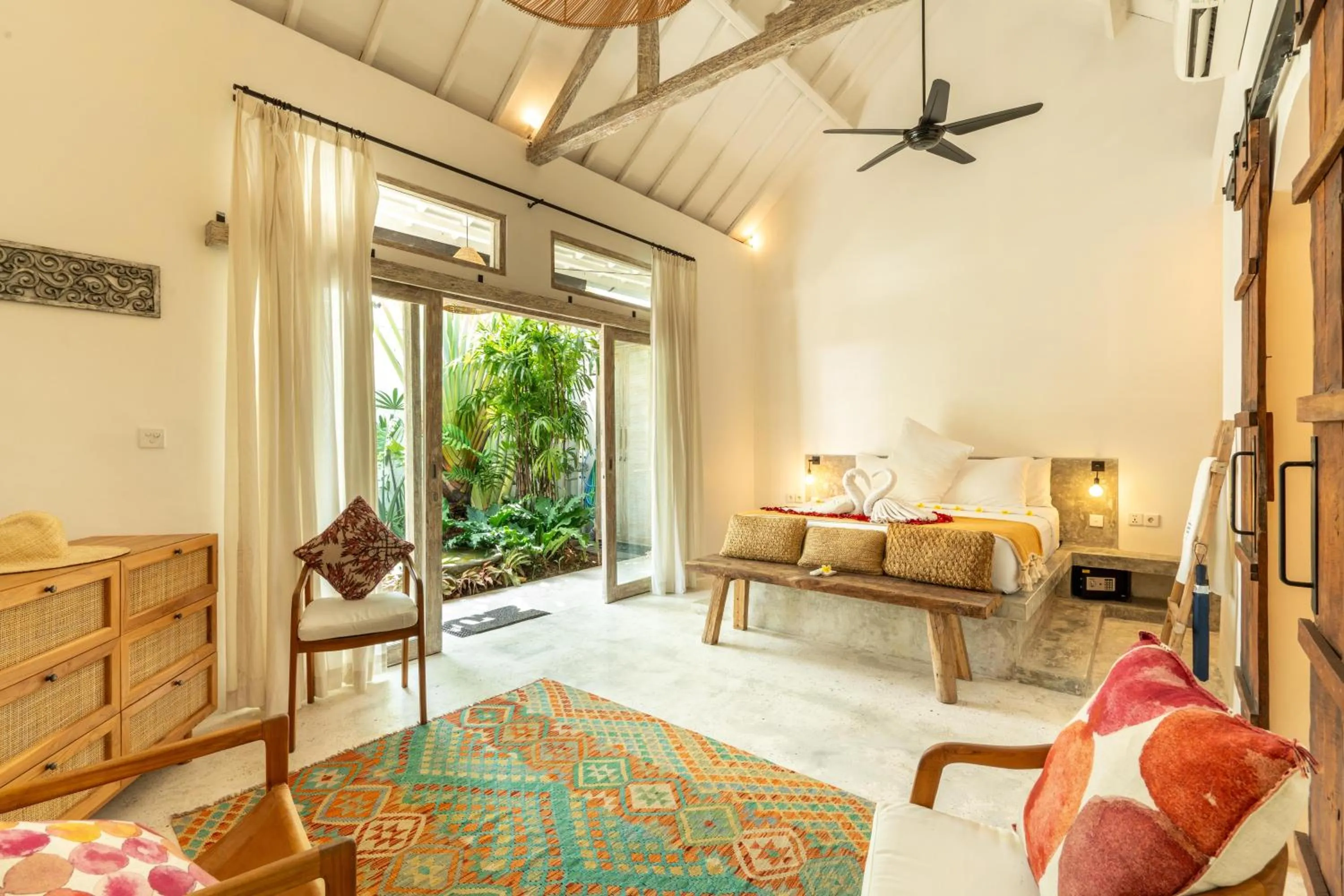 Bedroom in Villa Siva by Exotiq