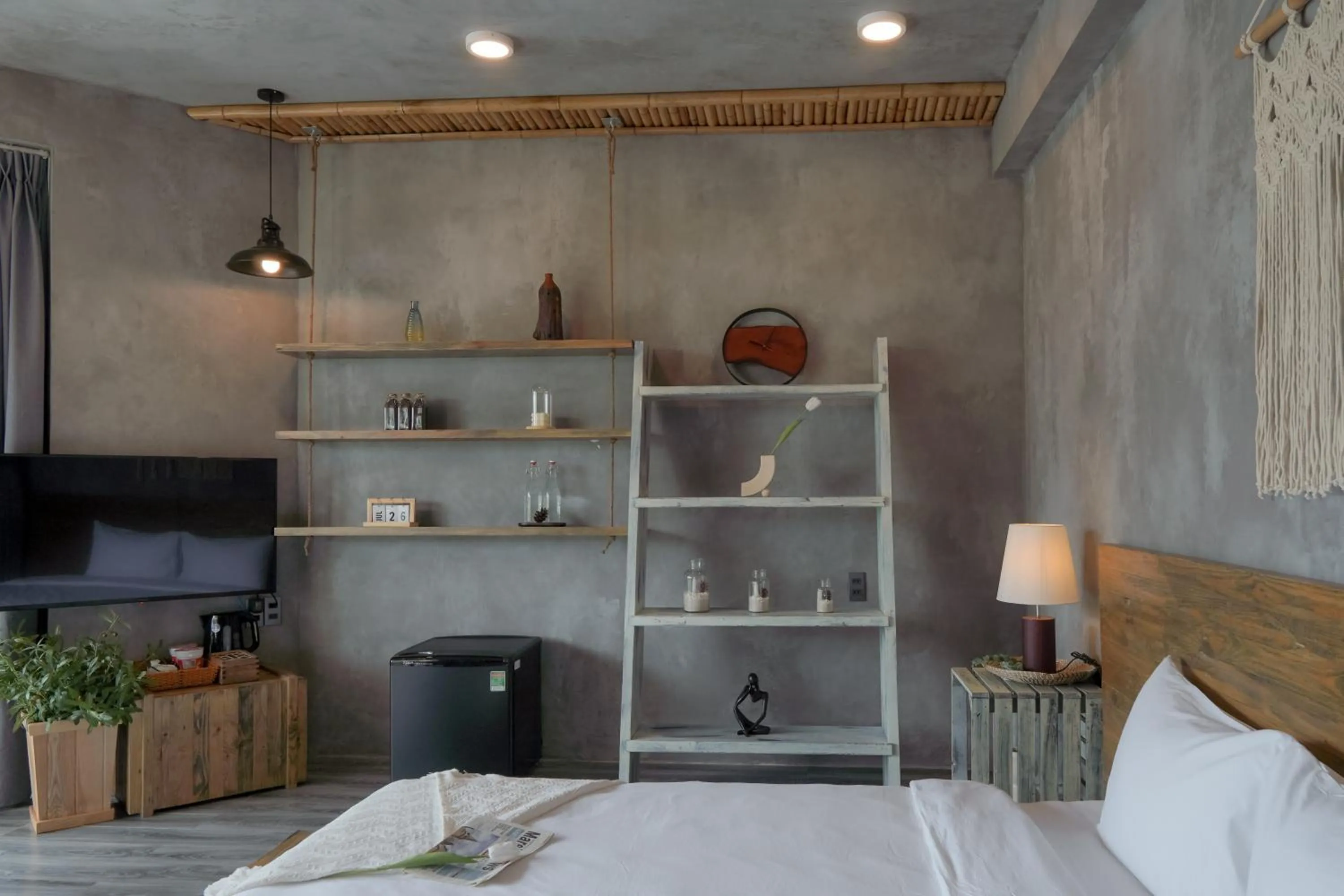 Bed in Babylon Mini Resort