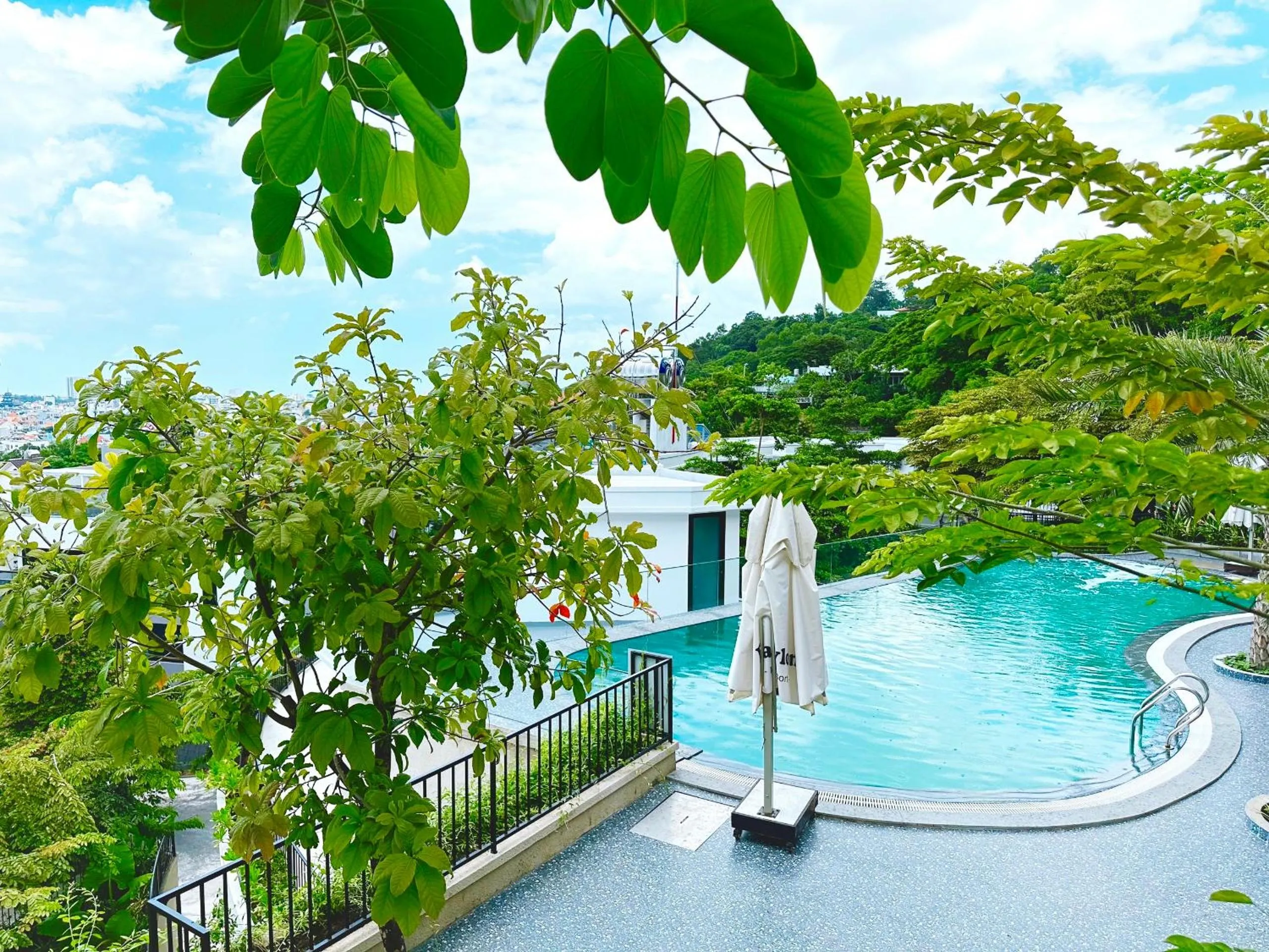 Swimming pool in Babylon Mini Resort