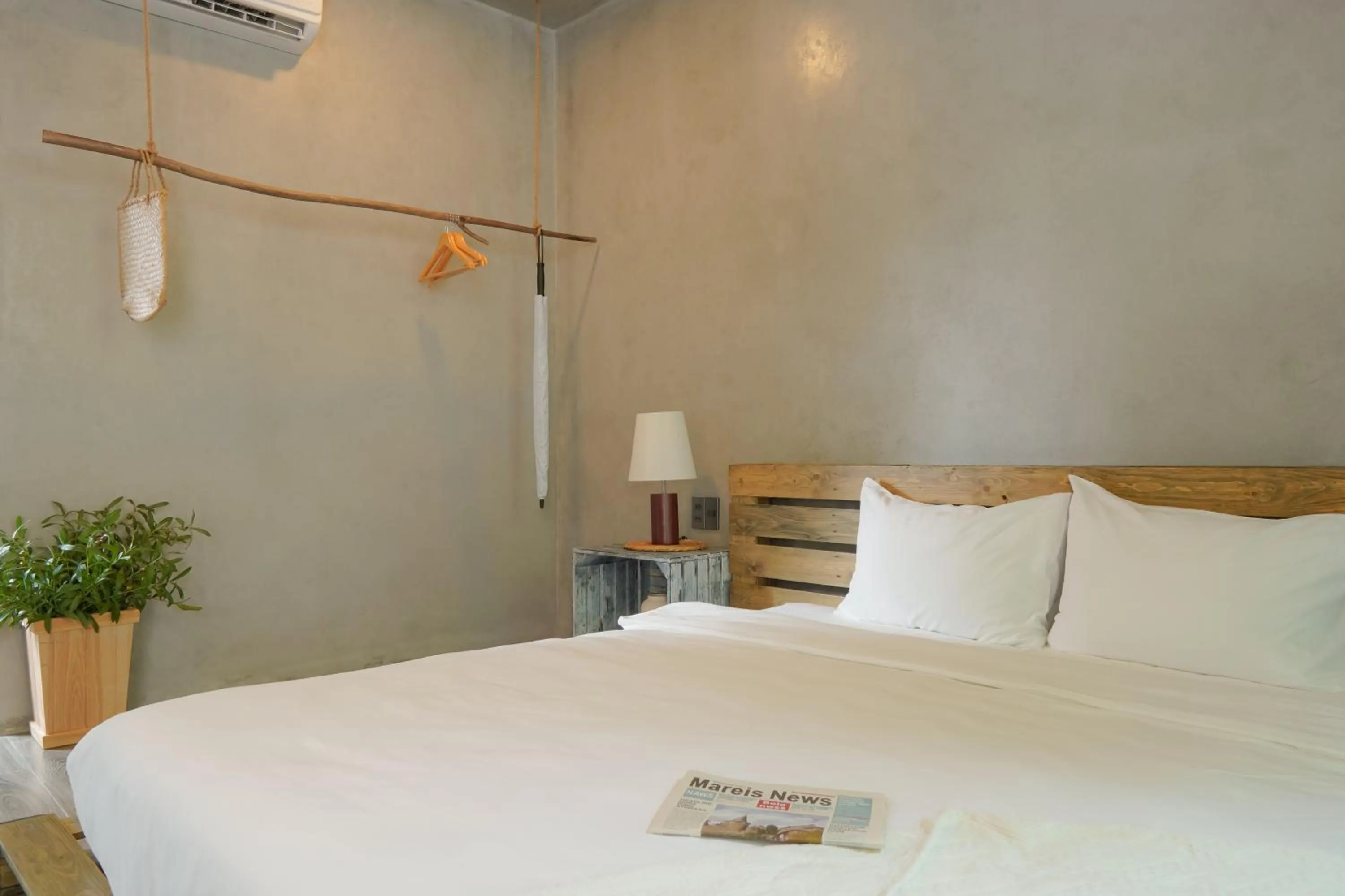 Bed in Babylon Mini Resort