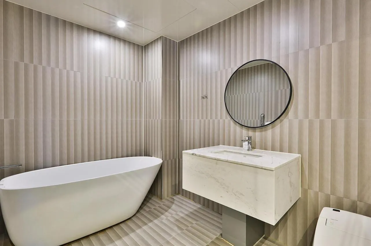 Brown Dot Hotel Jeonggwan