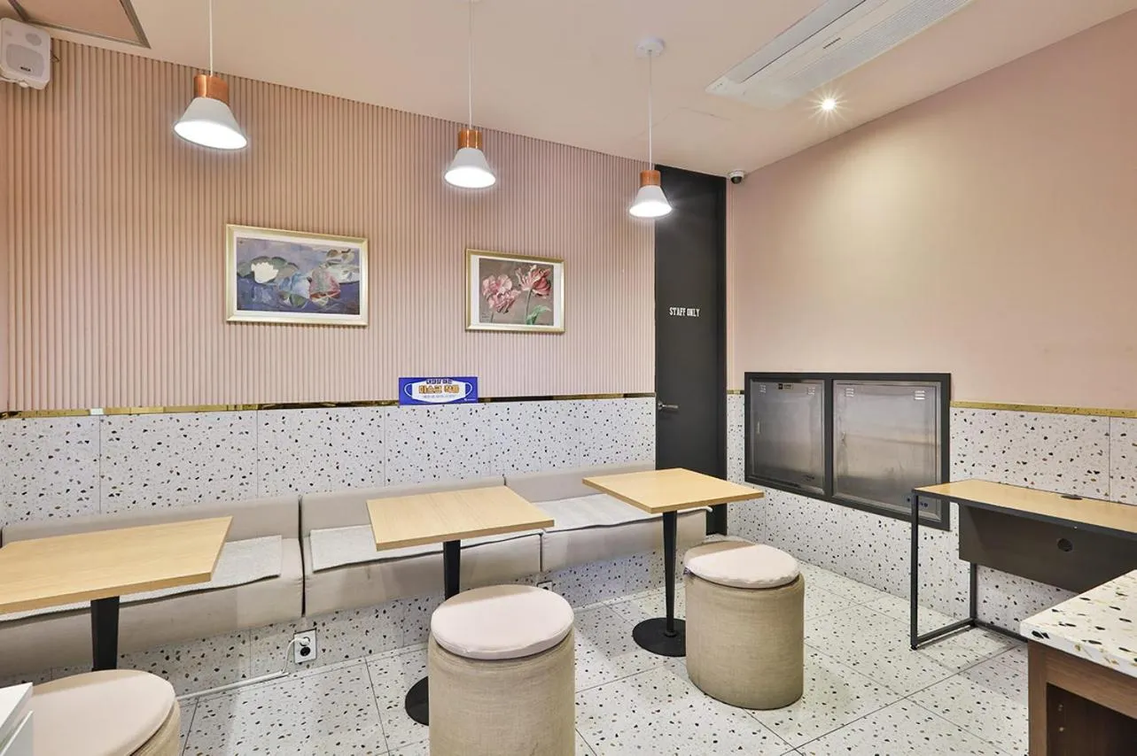 Breakfast in Brown Dot Hotel Jeonggwan