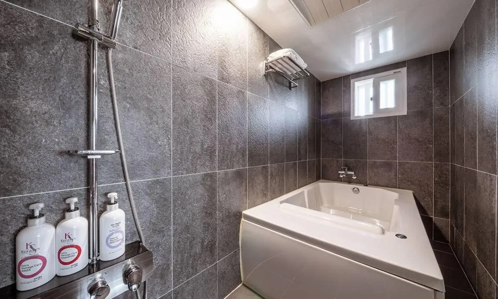 Bath in Anyang ILLOWA Hotel