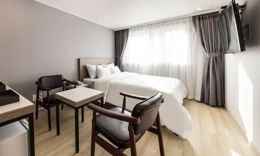 Standard Queen Room in Anyang ILLOWA Hotel Standard Queen Room in Anyang ILLOWA Hotel