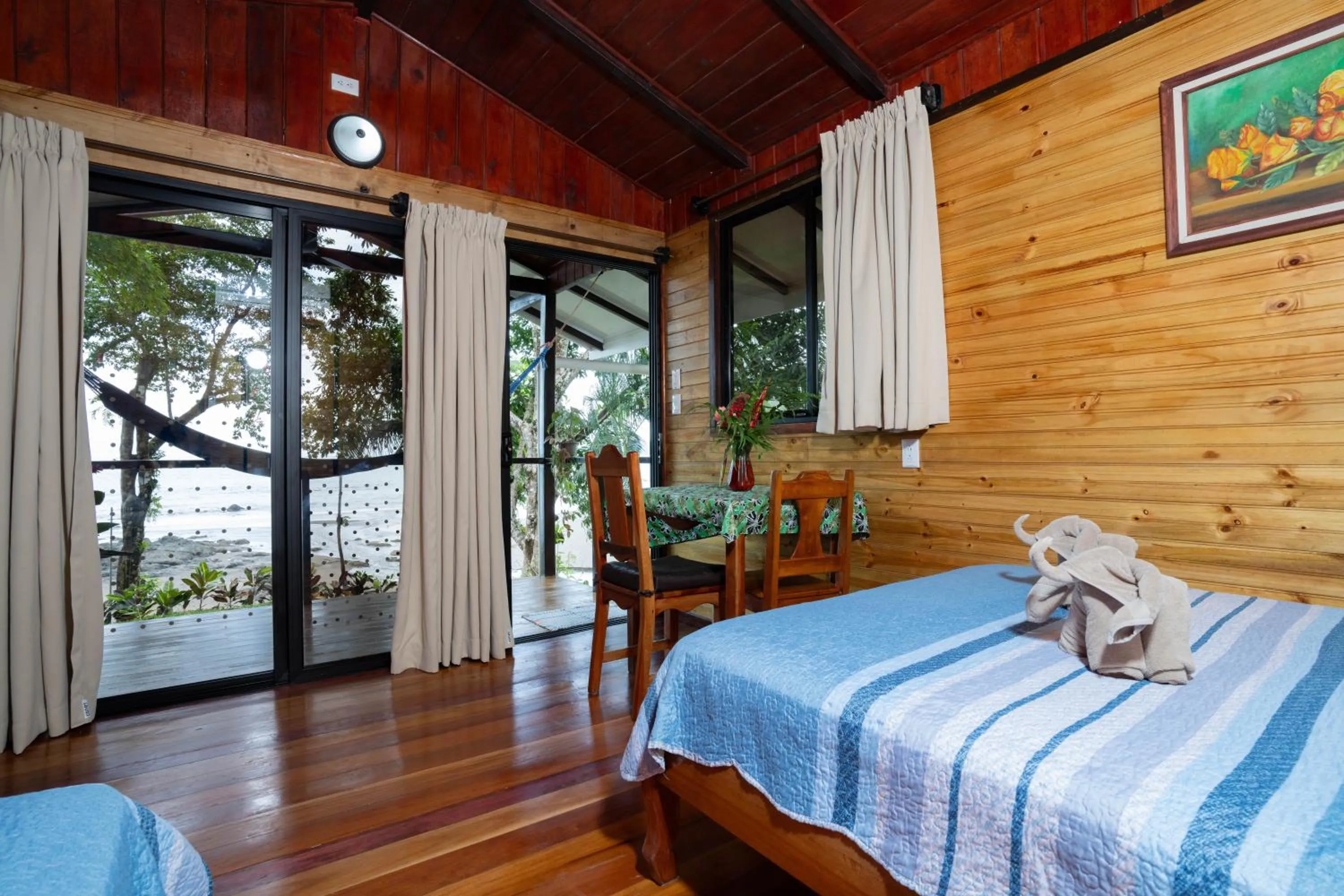Property building, Bed in Pirate Cove