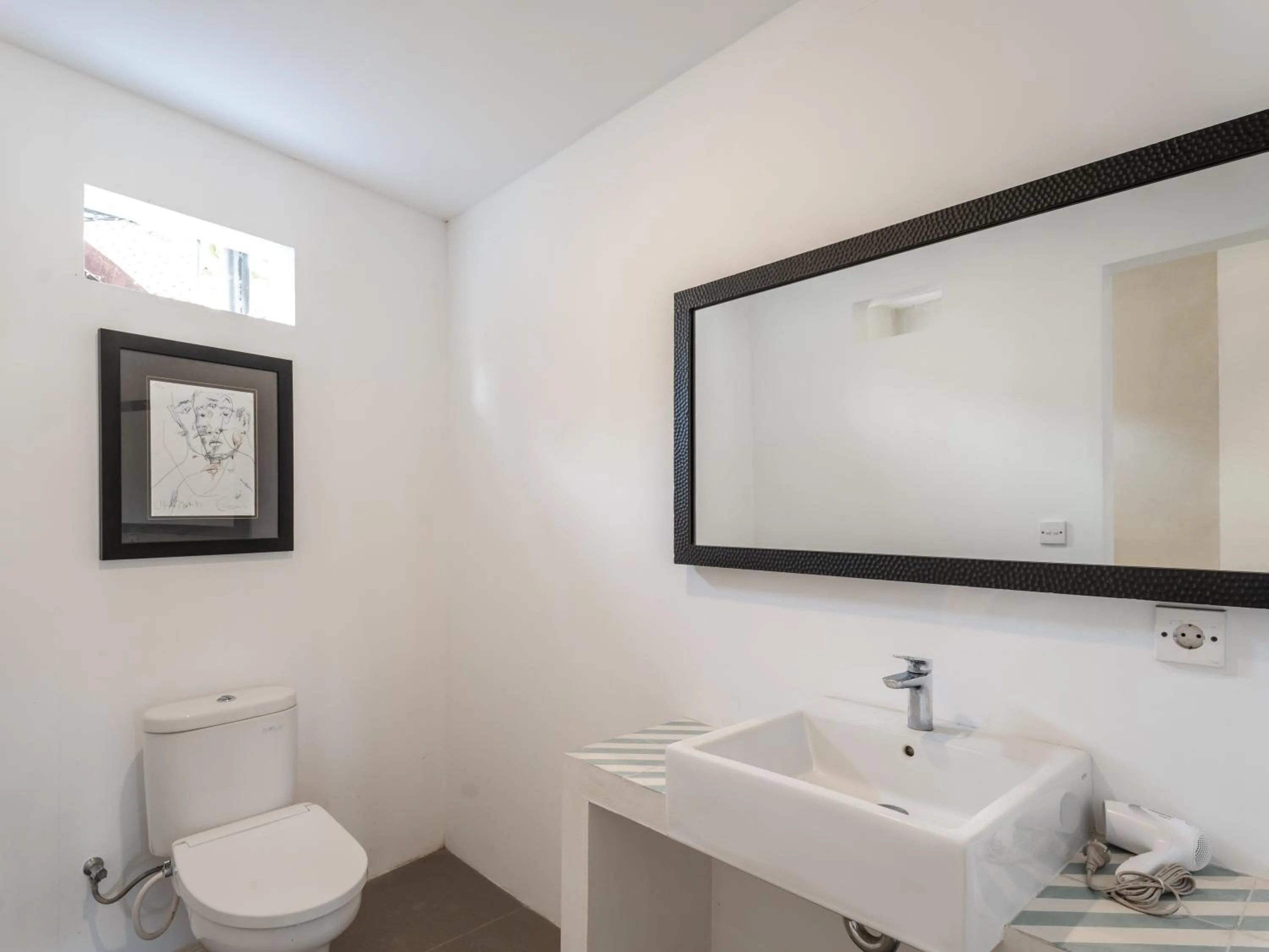 Bathroom in Batu Belig Living Seminyak