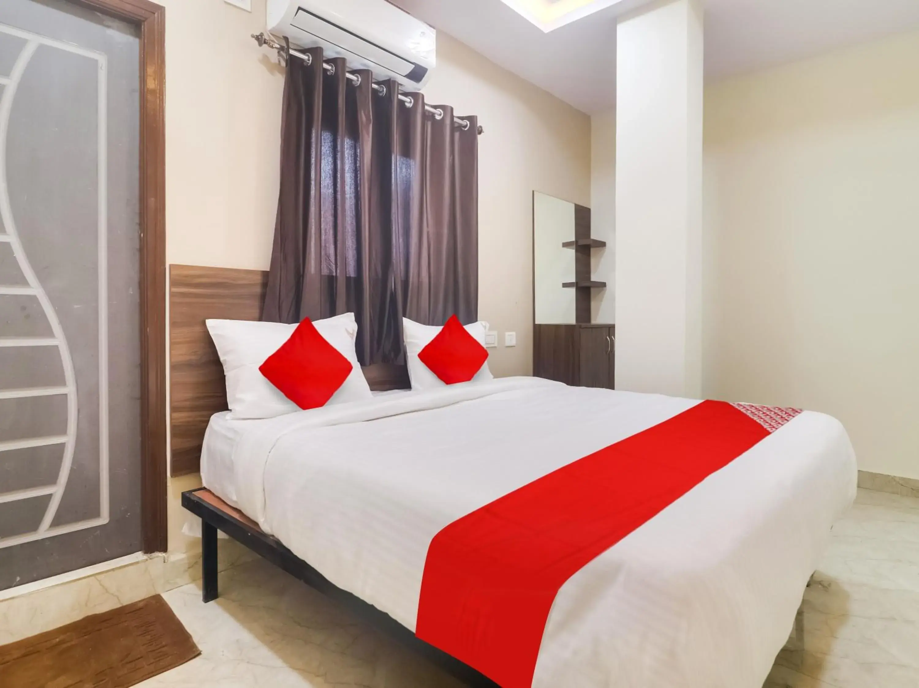 Standard Double Room - single occupancy in Hotel O RED STONE Standard Double Room - single occupancy in Hotel O RED STONE