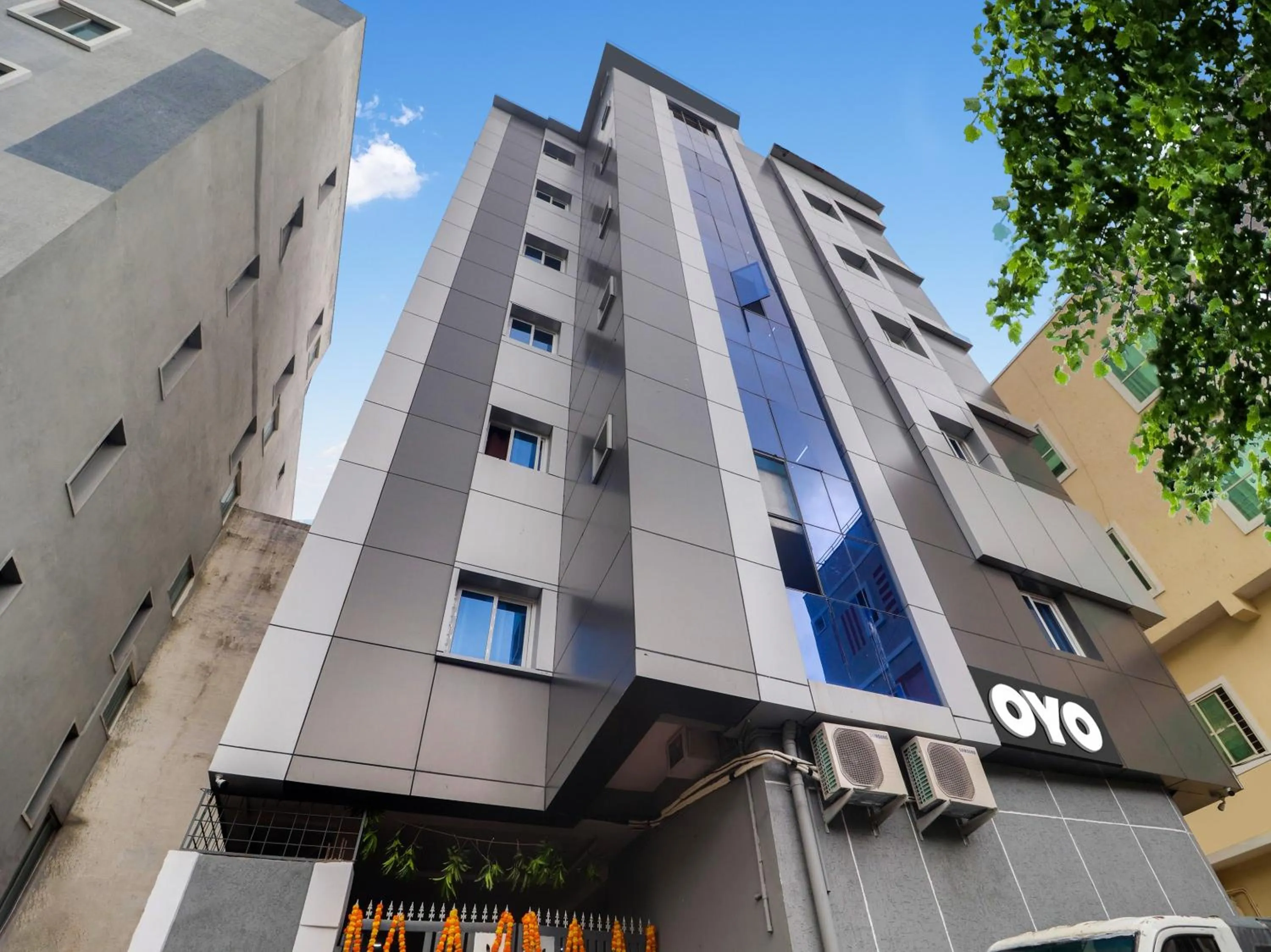 Facade/entrance in Super Hotel O RED STONE