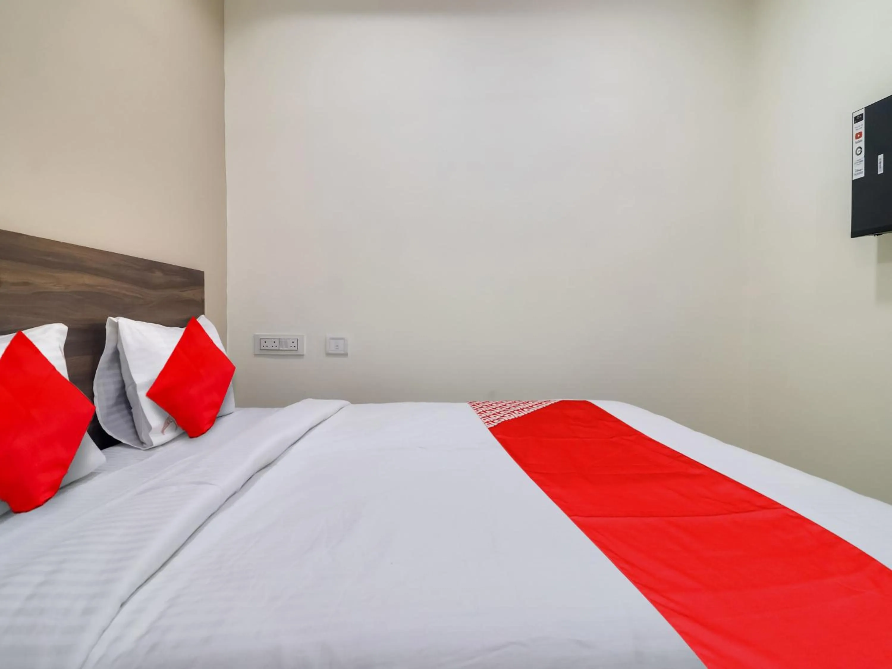 Bedroom, Bed in Super Hotel O RED STONE