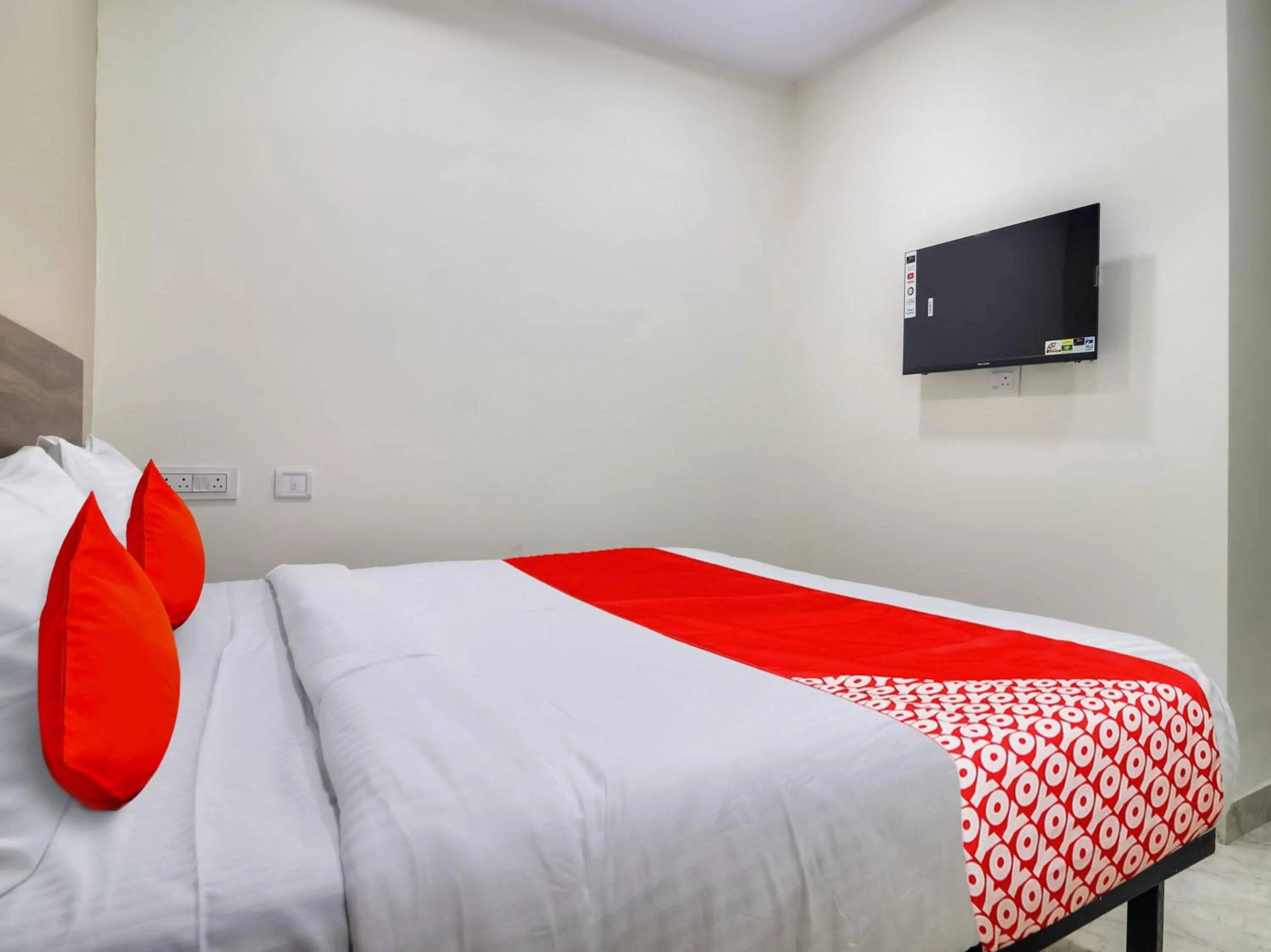 Bedroom, Bed in Super Hotel O RED STONE