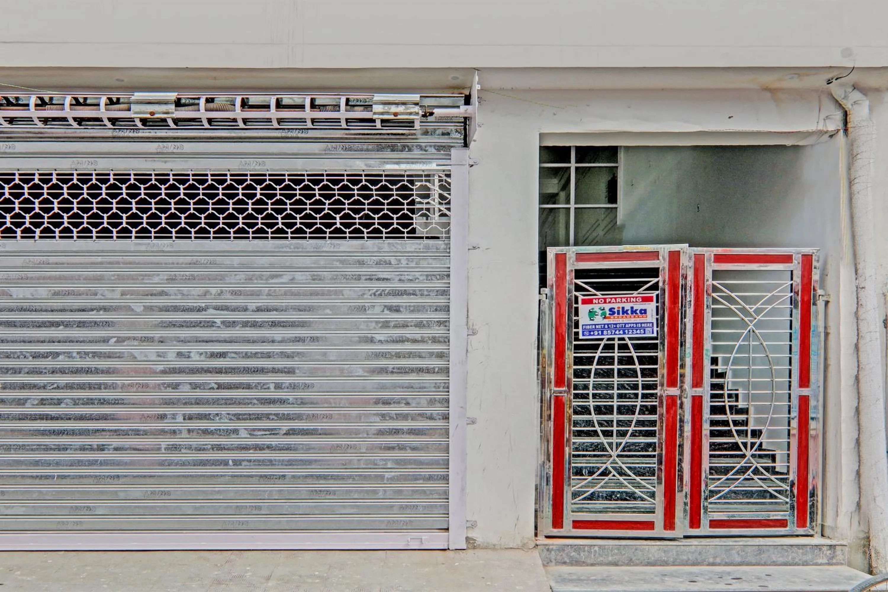 Facade/entrance in Hotel O Raghav & Banquet
