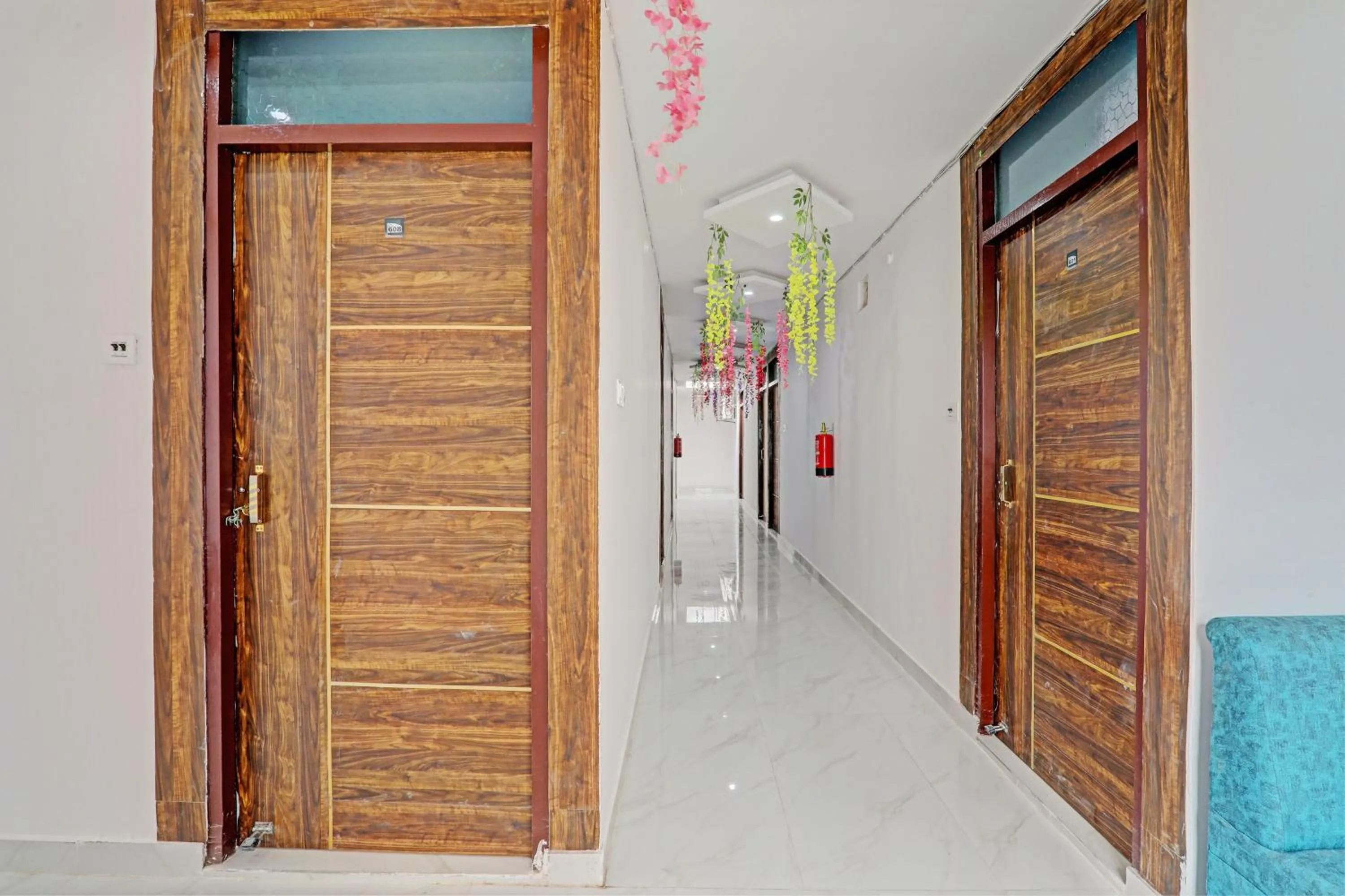 Lobby or reception in Super Hotel O Raghav & Banquet