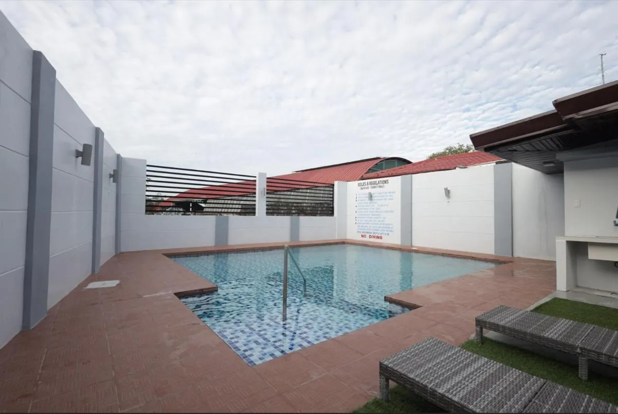 Swimming pool in JJPHR Hotel San Antonio