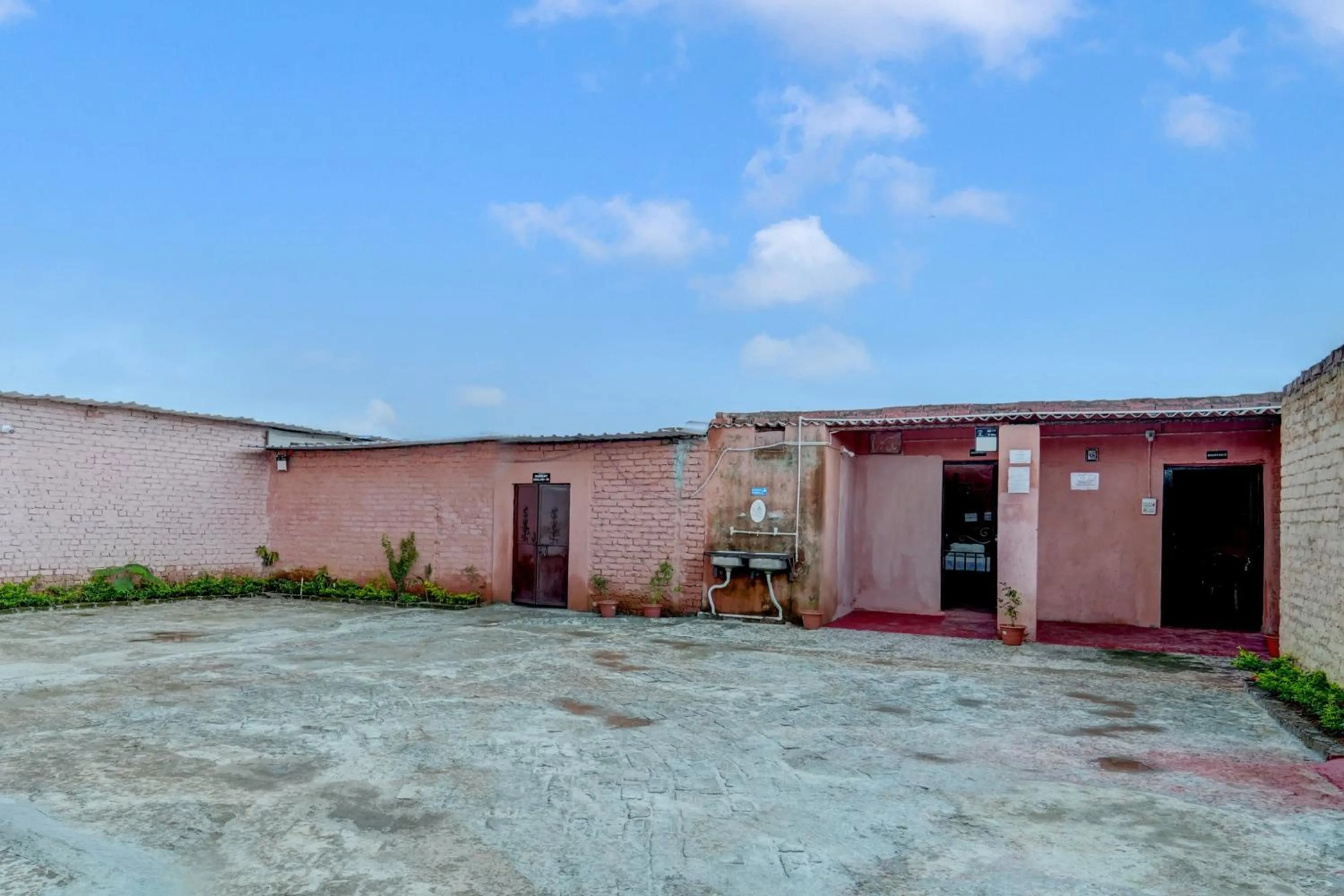 Lobby or reception in Hotel O Vaishali Garden
