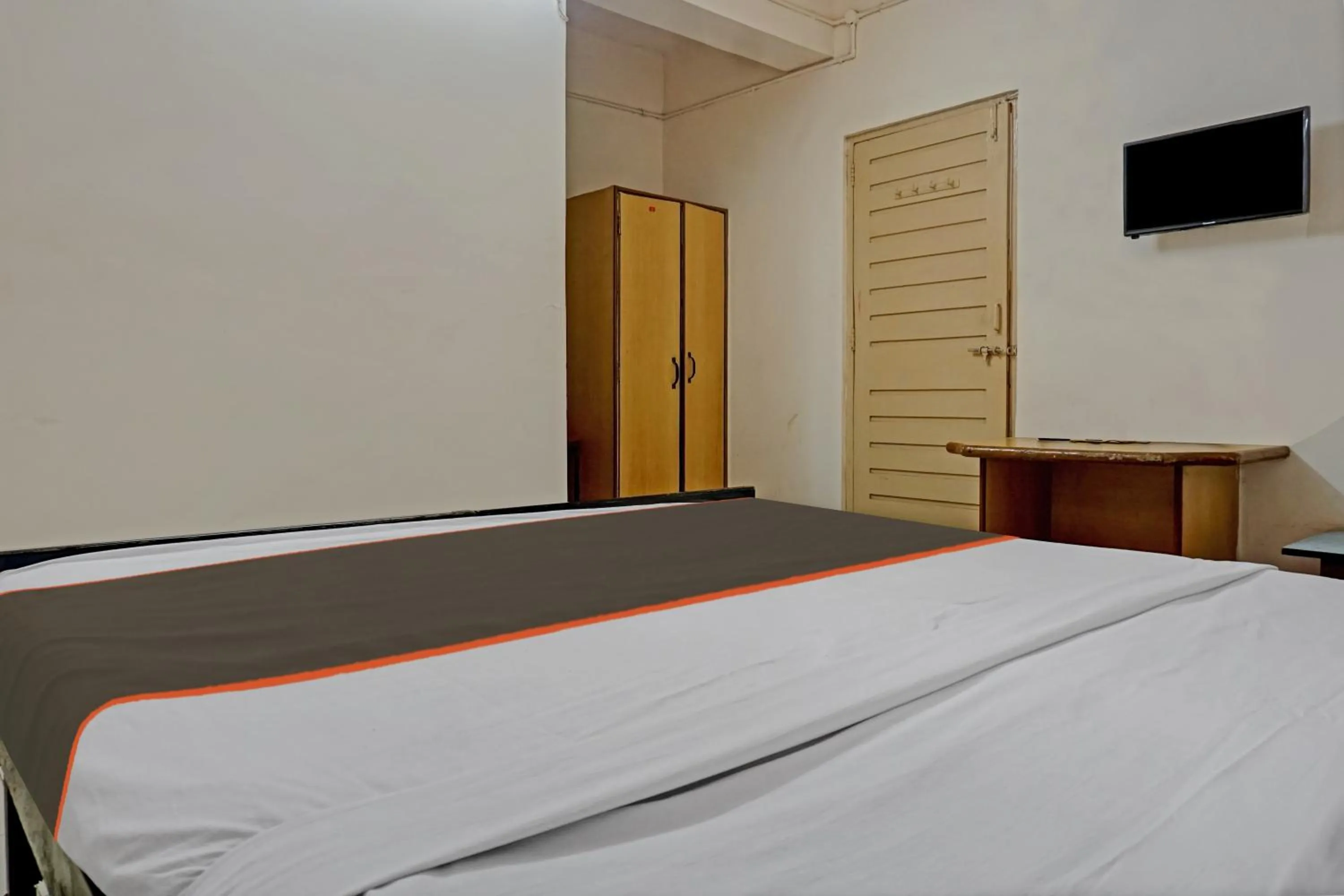 Bedroom in Hotel O Thakkar Lodge