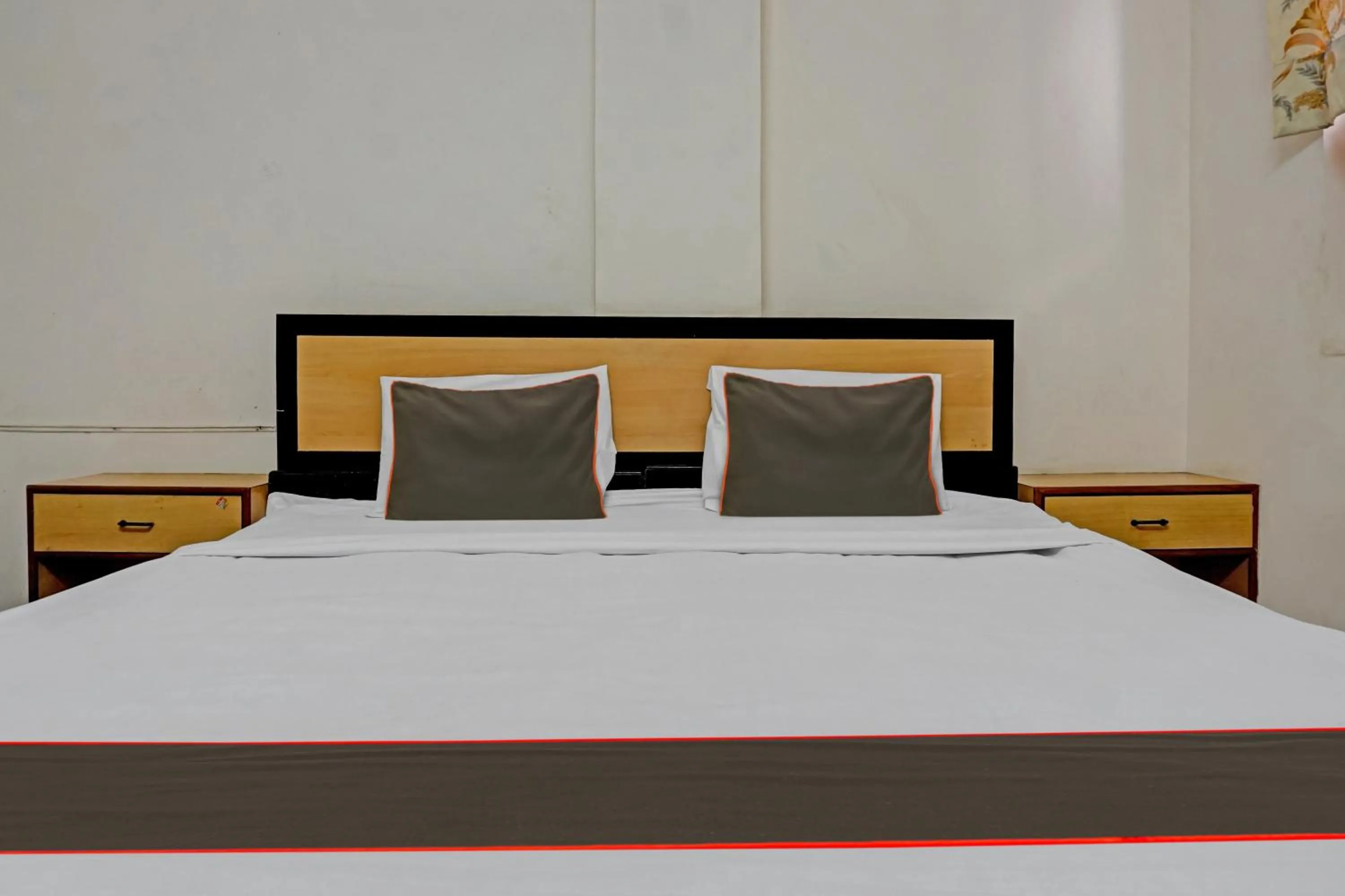 Bedroom in Hotel O Thakkar Lodge