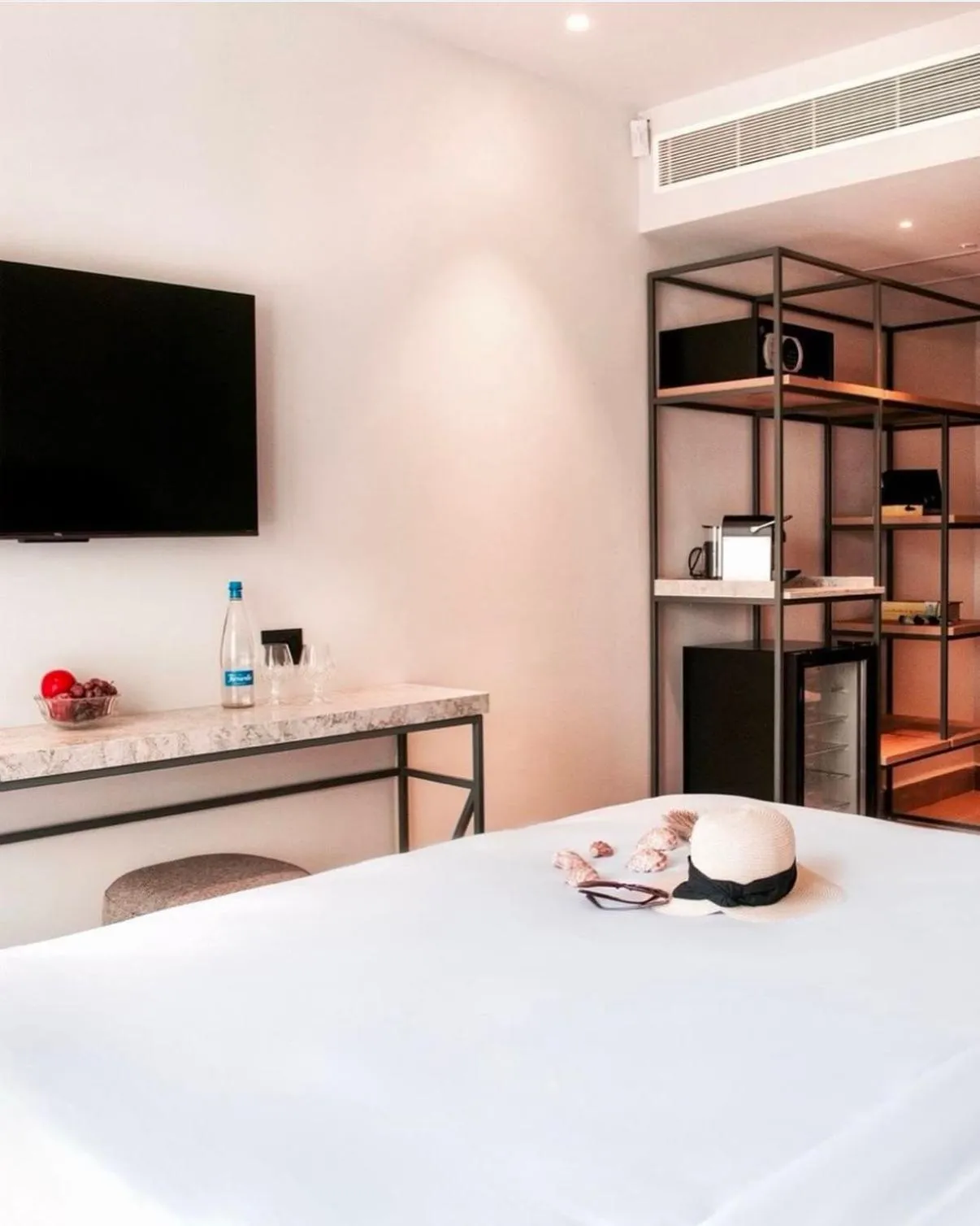 Bedroom, Bed in Hotel Shoshana - Adults Only