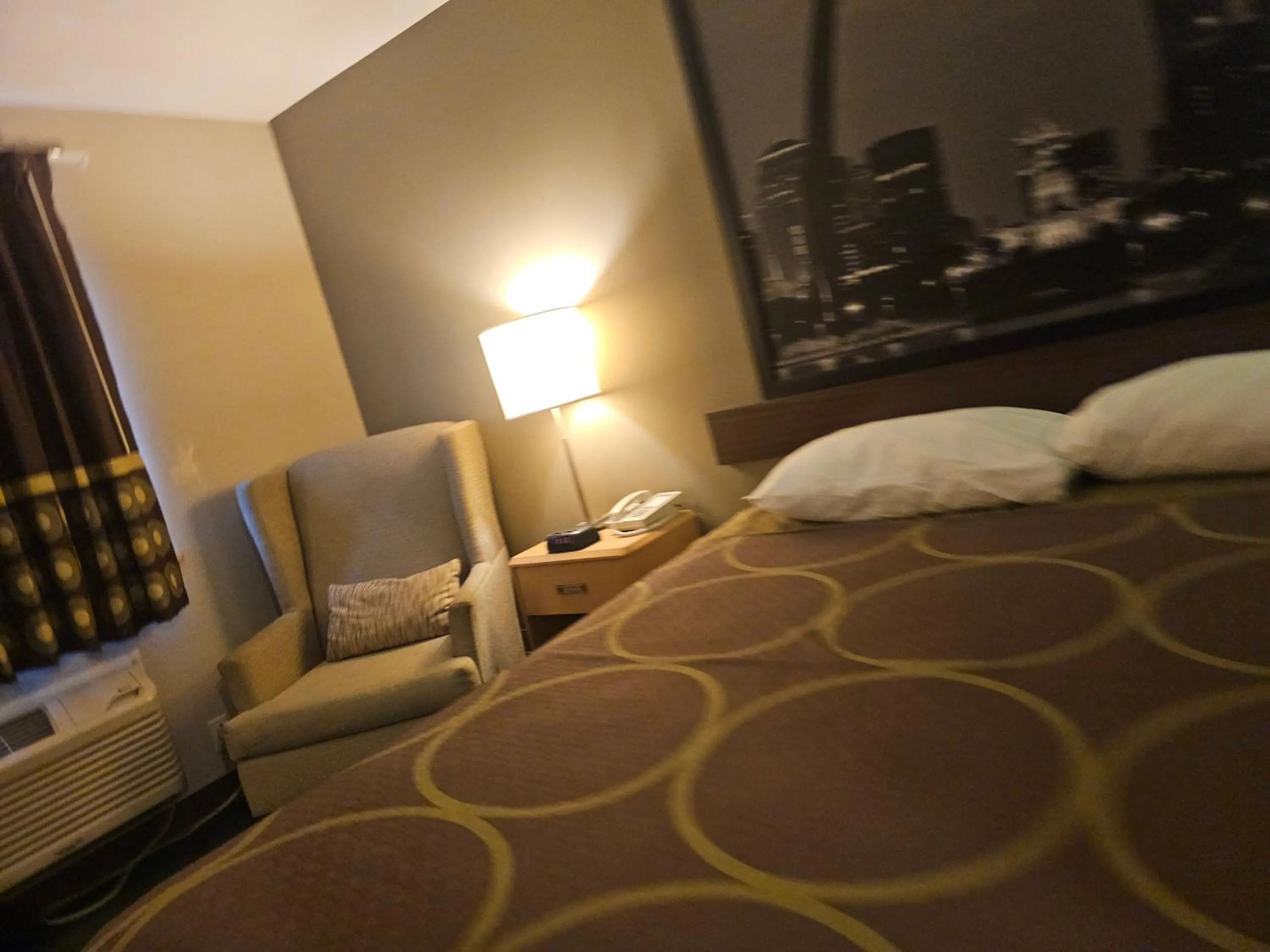 Bed in Super 8 by Wyndham Ava