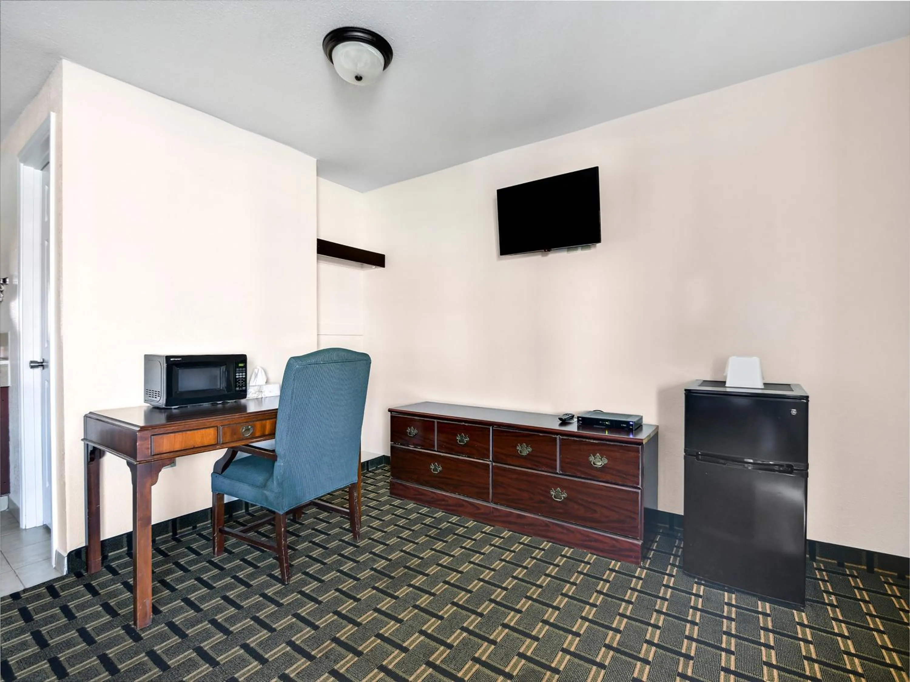 TV and multimedia in Route 66 Inn