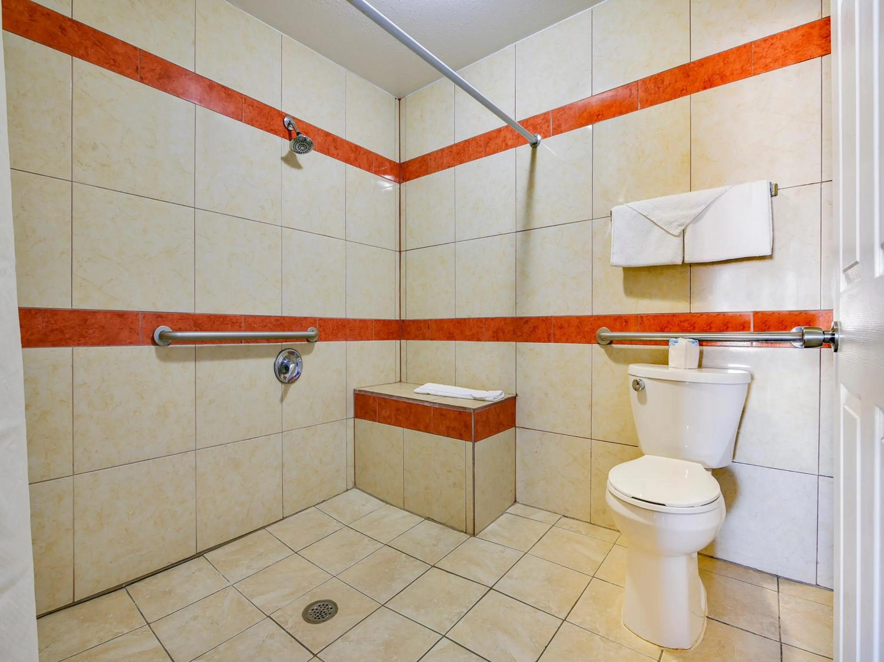 Bathroom in Route 66 Inn