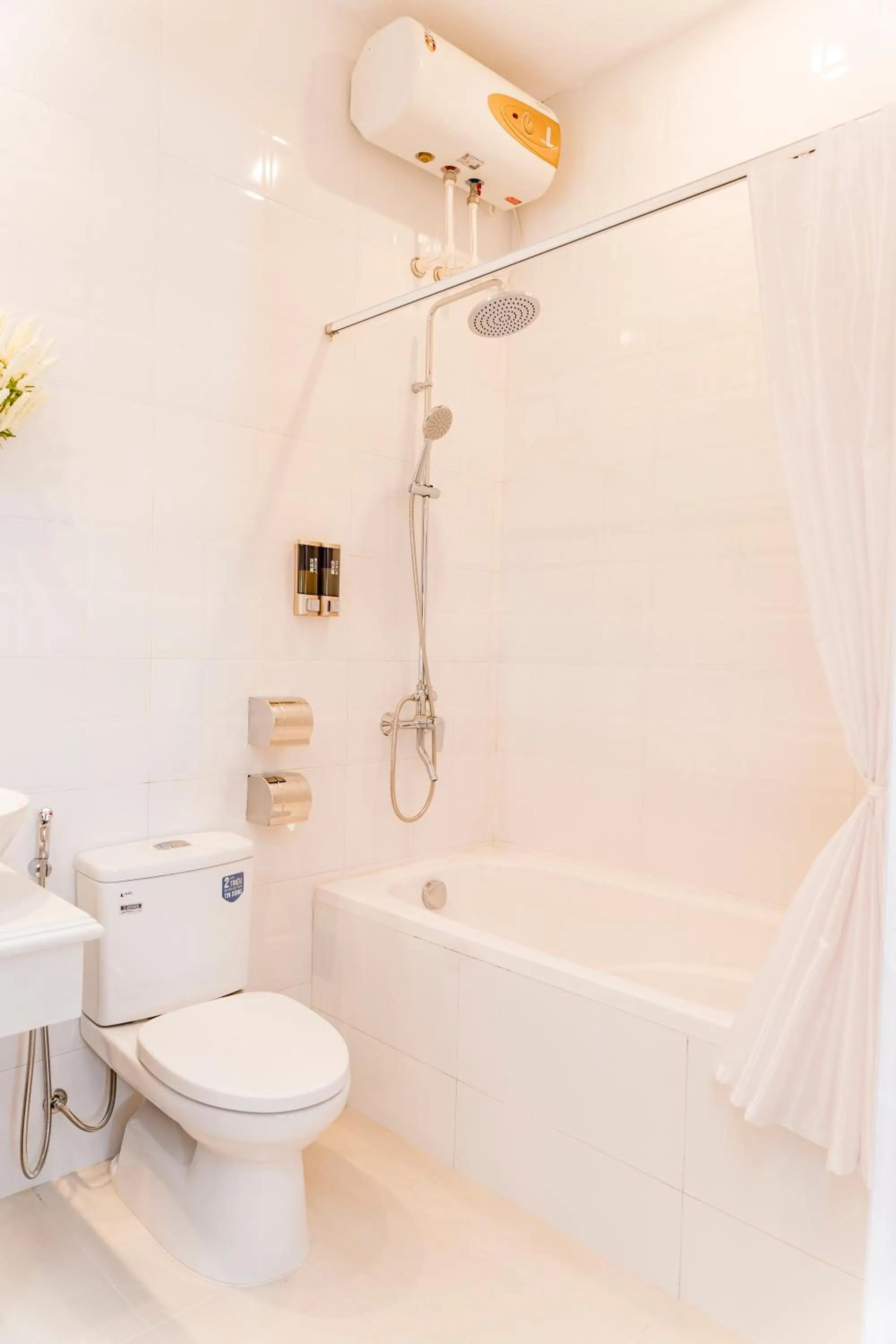 Shower in Bình An Nhiên hotel