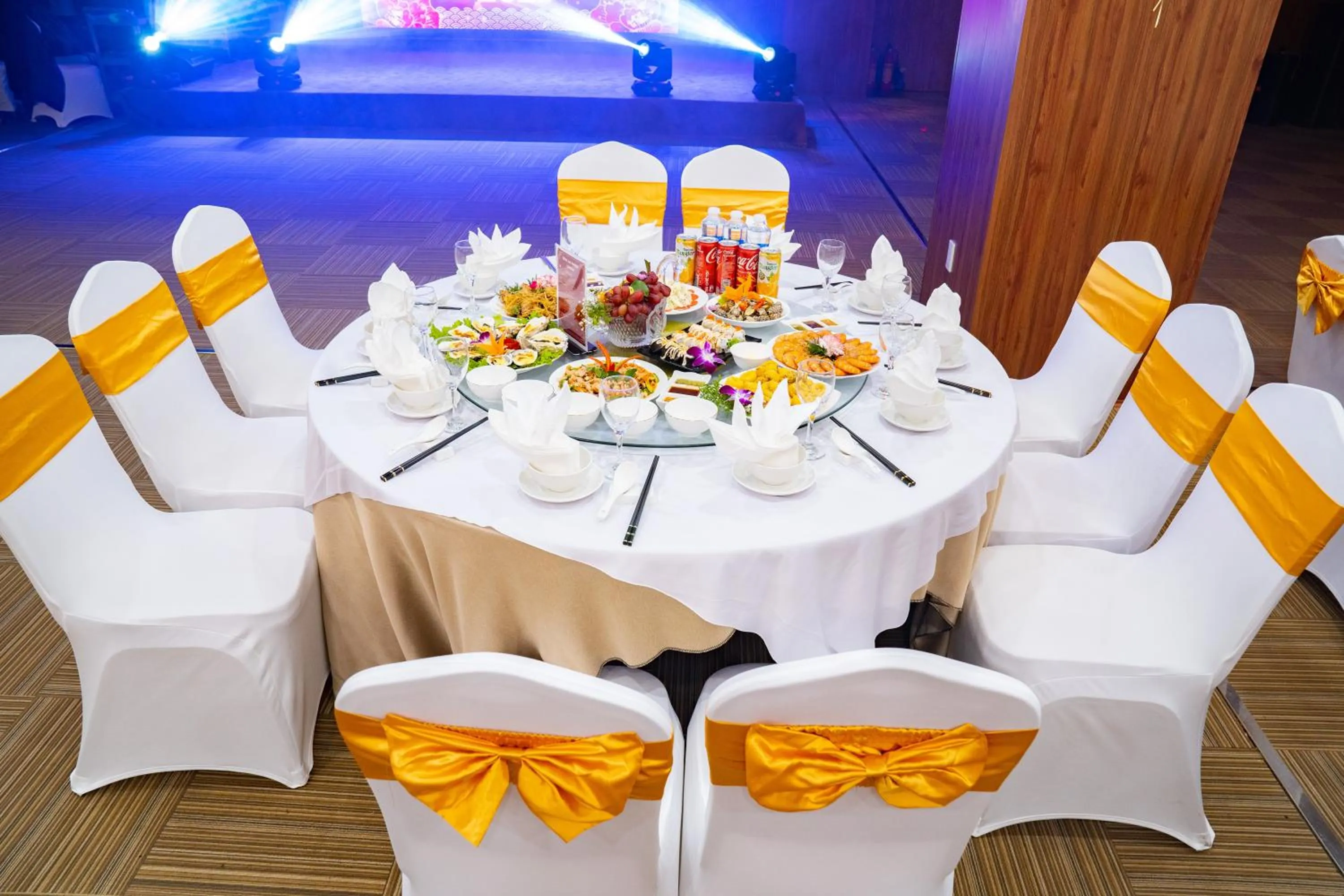 Restaurant/places to eat in Bình An Nhiên hotel