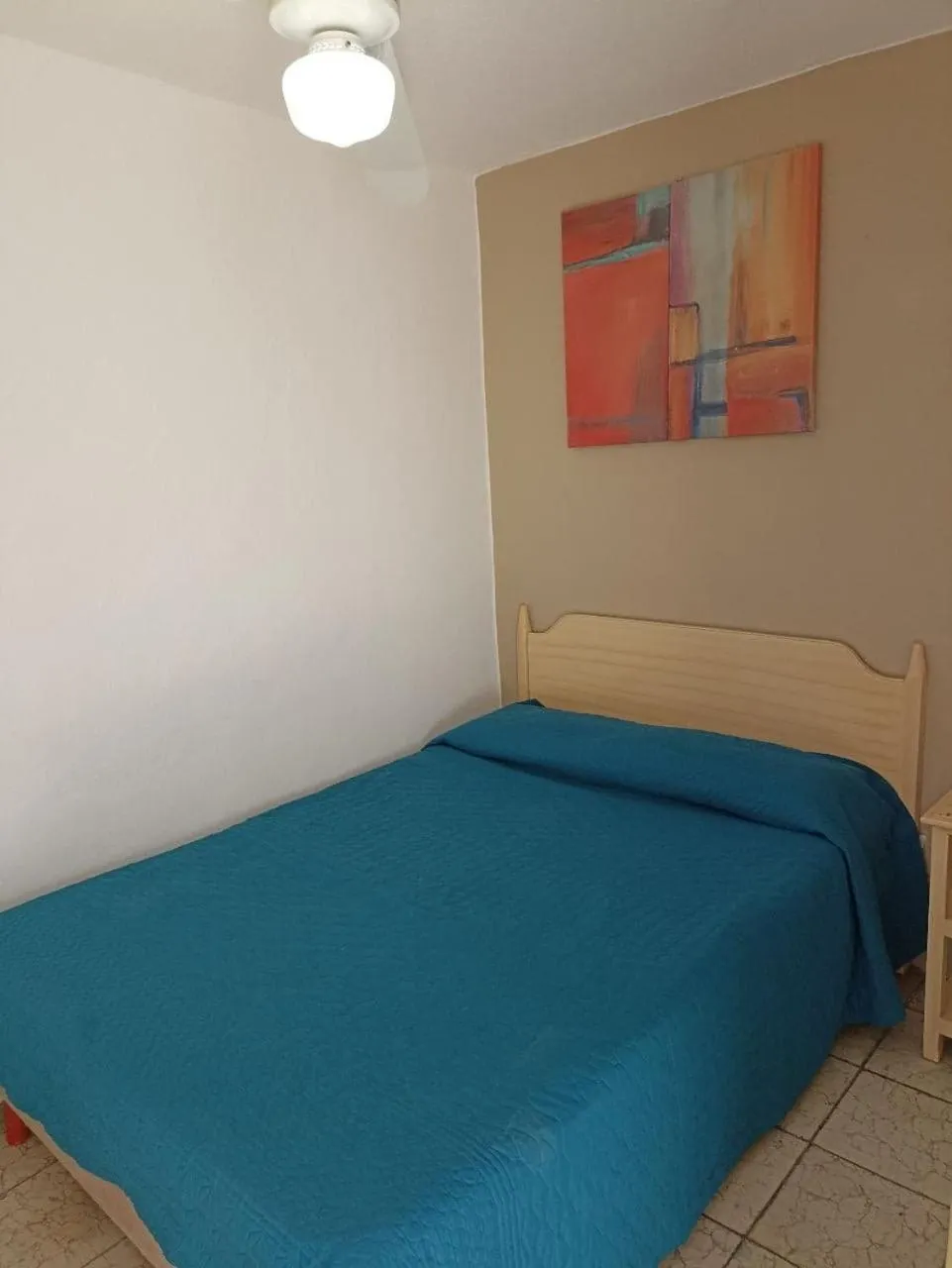 Photo of the whole room, Bed in Hotel Metropolitan II