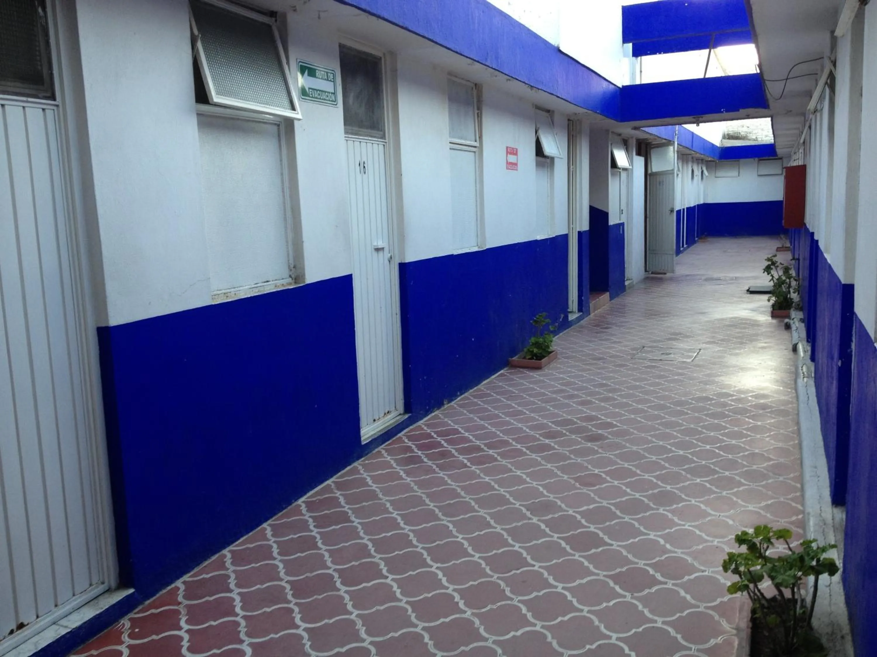 Property building in Hotel Metropolitan II