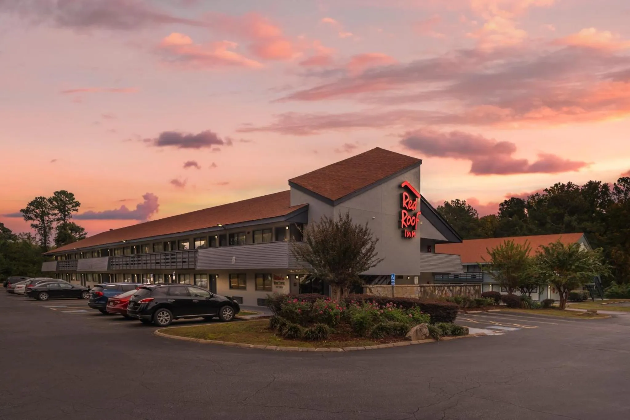Facade/entrance in Red Roof Inn Greenville