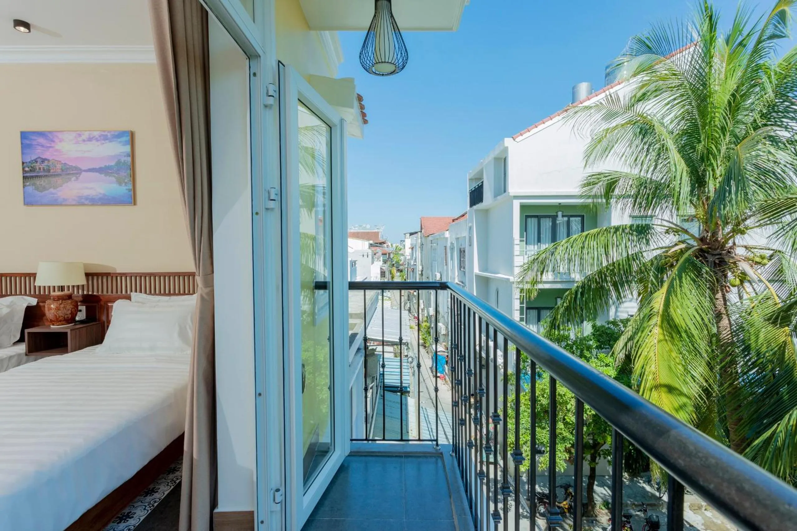 Property building, Bed in Kemi House Hoi An