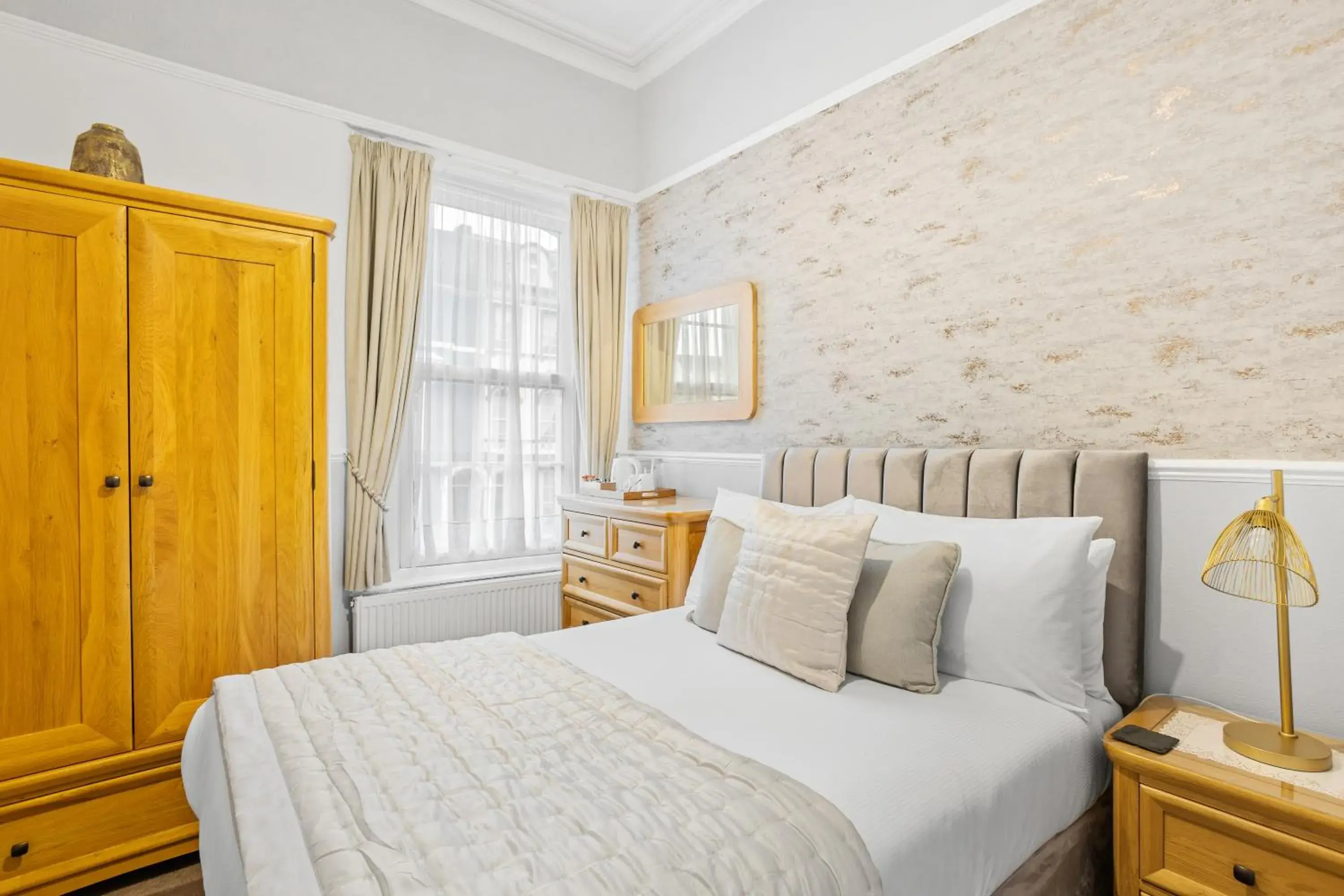 Standard Double Room in Kethla House Standard Double Room in Kethla House