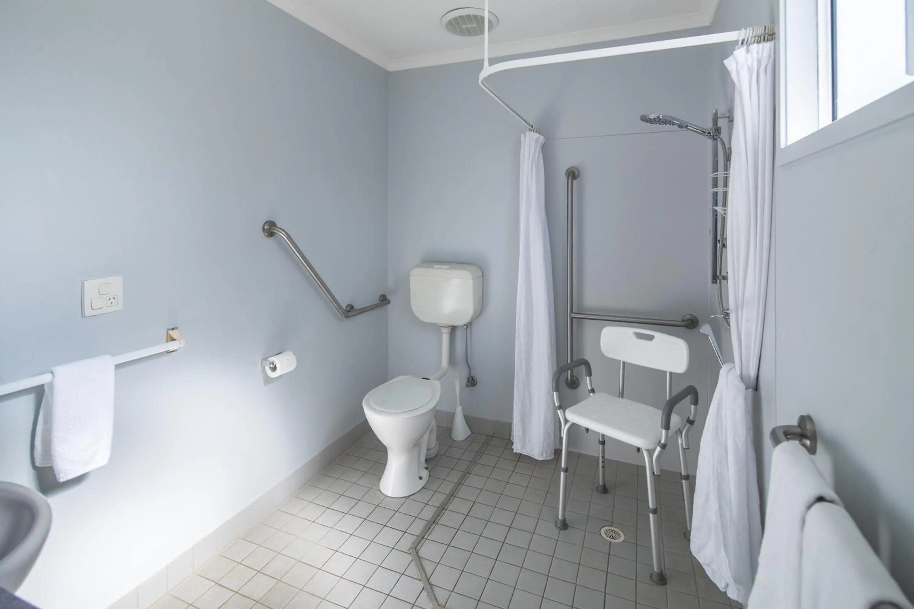 Bathroom in Ingenia Holidays Hunter Valley