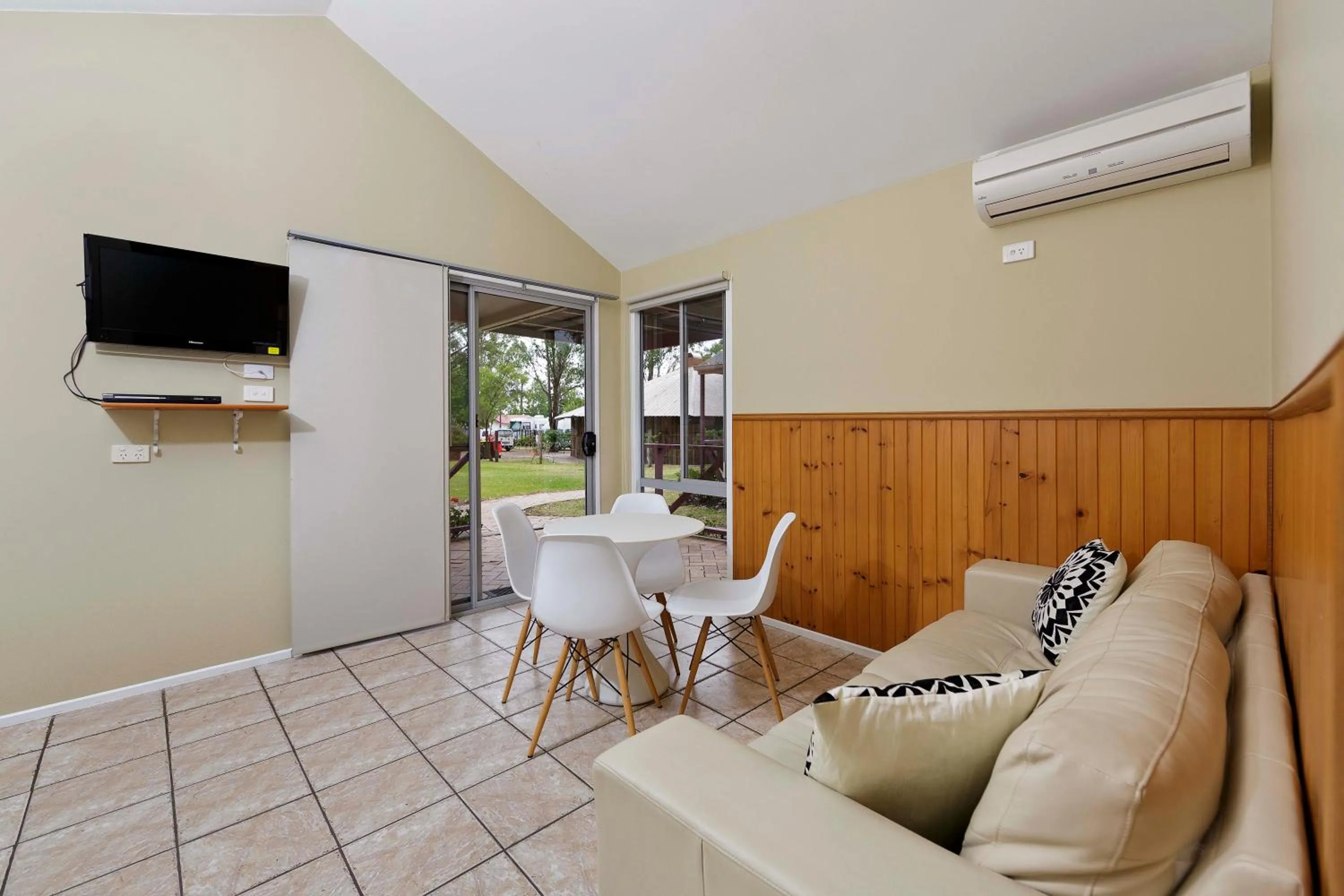 Living room in Ingenia Holidays Hunter Valley