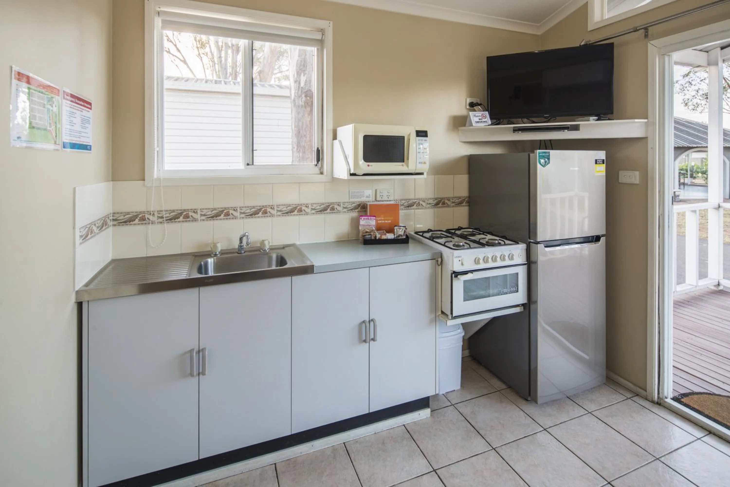 Kitchen or kitchenette in Ingenia Holidays Hunter Valley