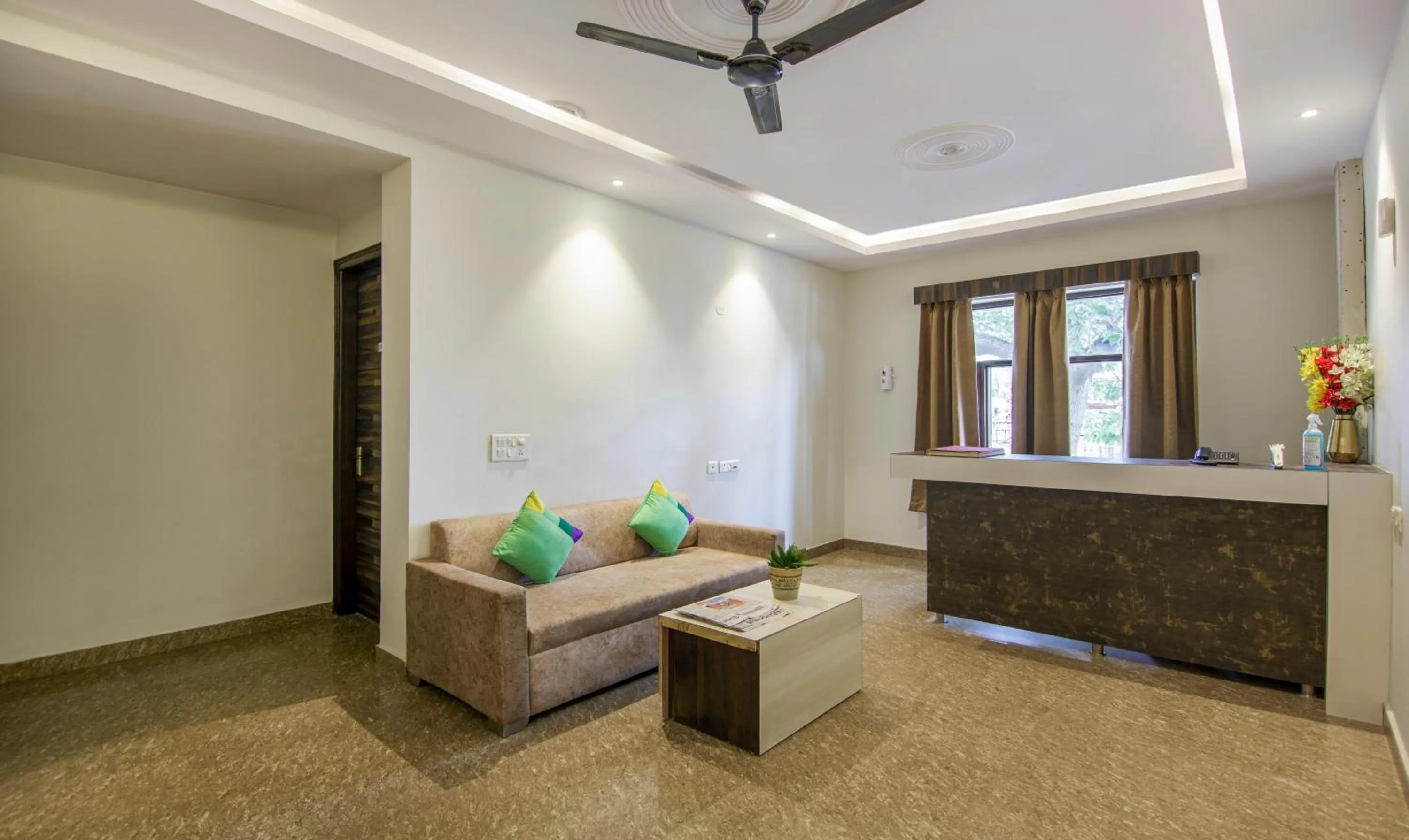 Lobby or reception in Treebo Swastika Premium