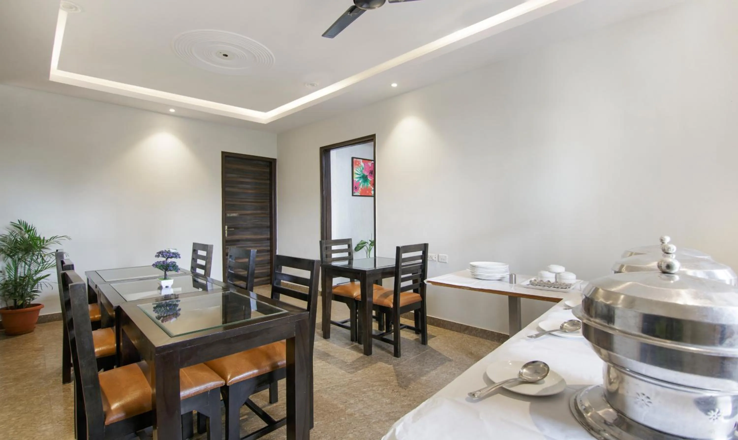 Restaurant/places to eat in Treebo Swastika Premium