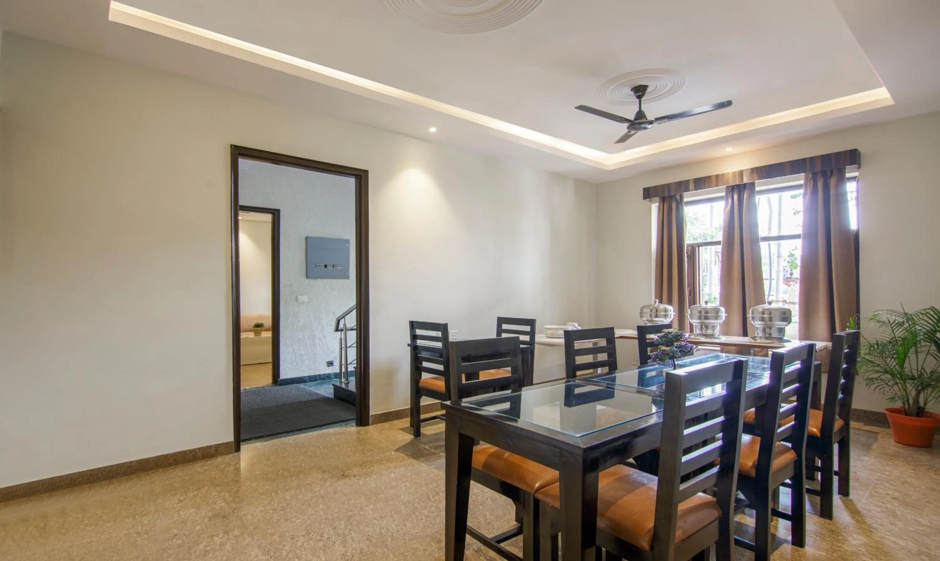 Restaurant/places to eat in Treebo Swastika Premium