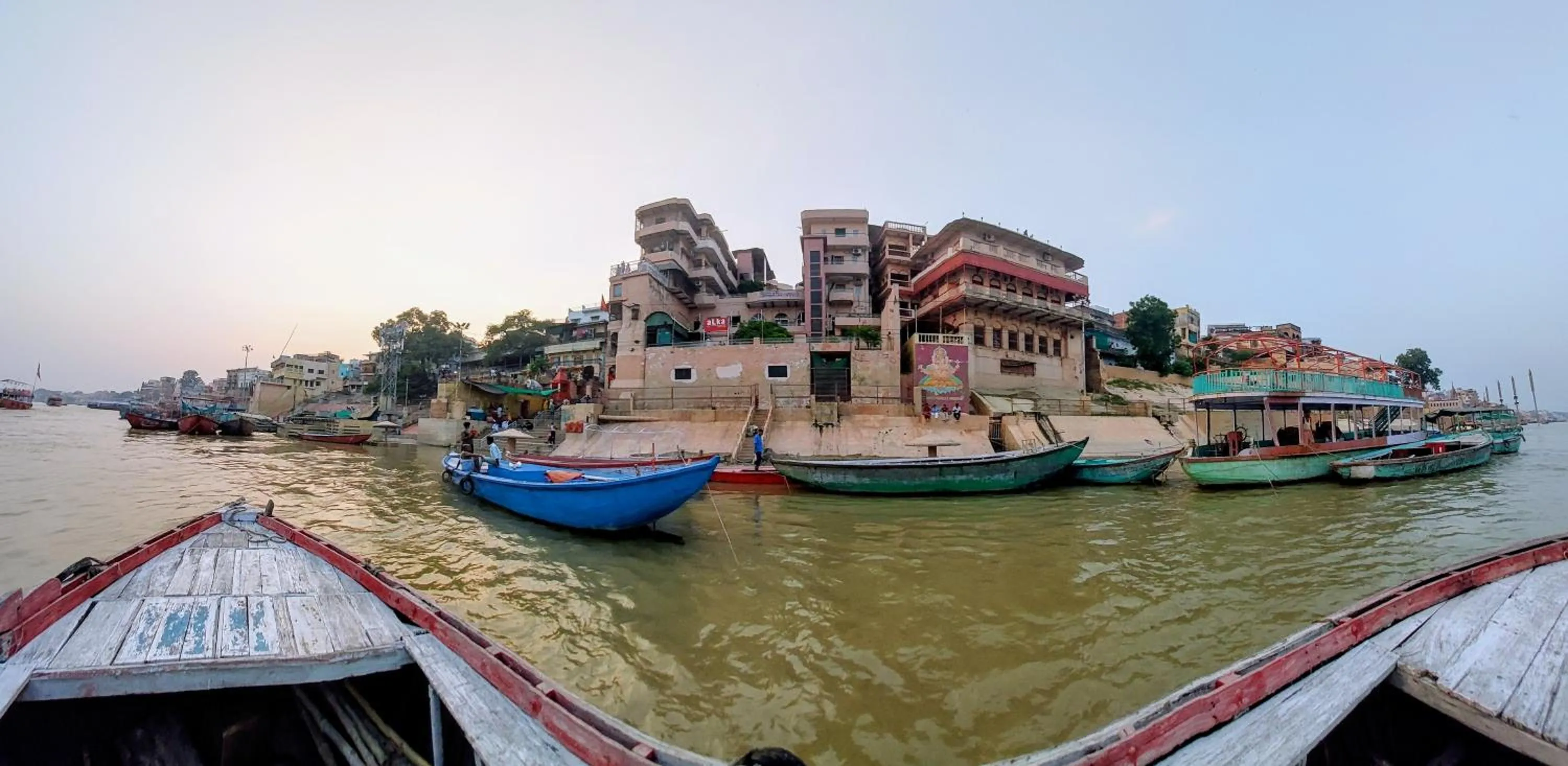 Text overlay in Hotel Alka