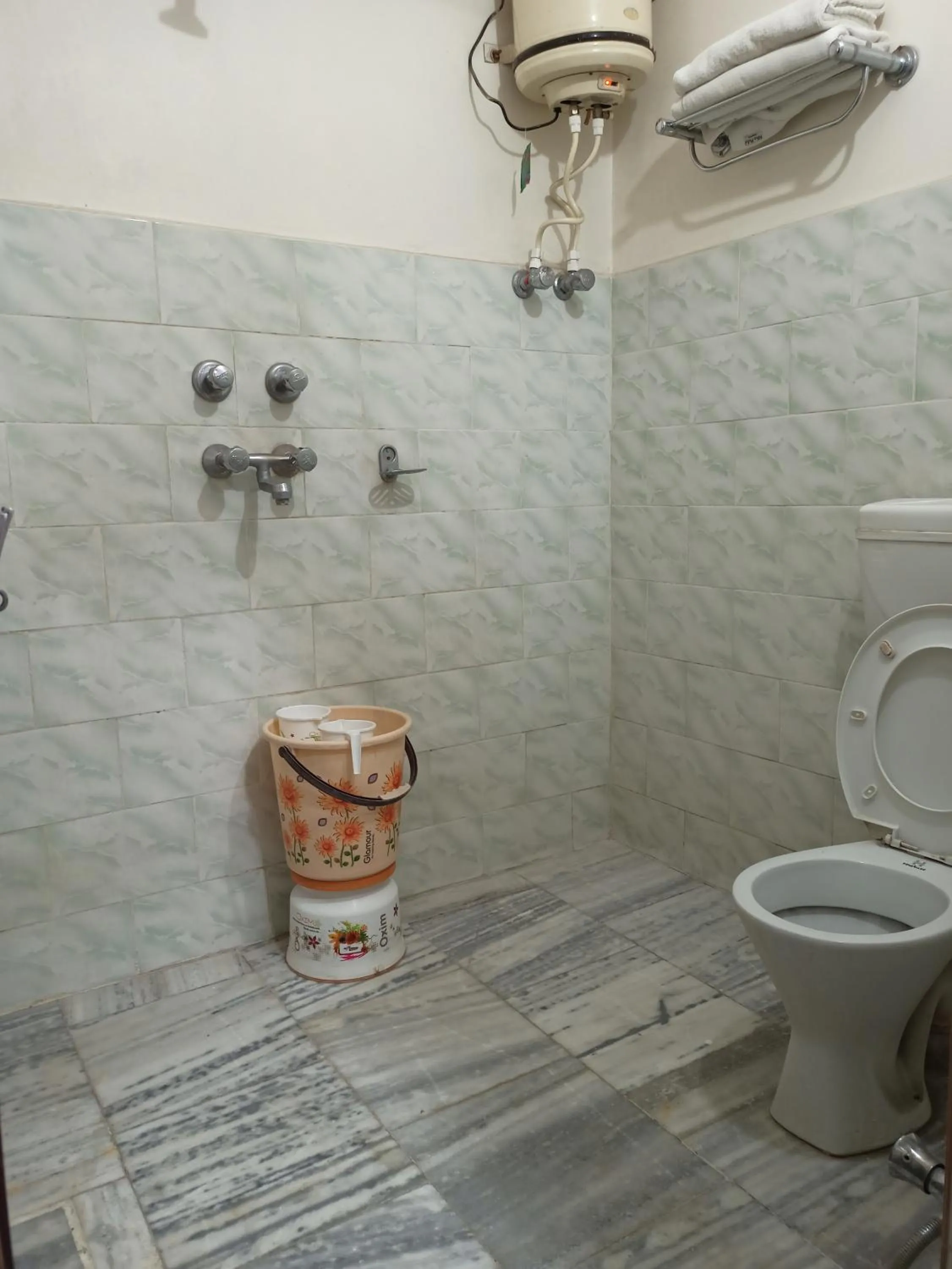 Bathroom in Hotel Alka