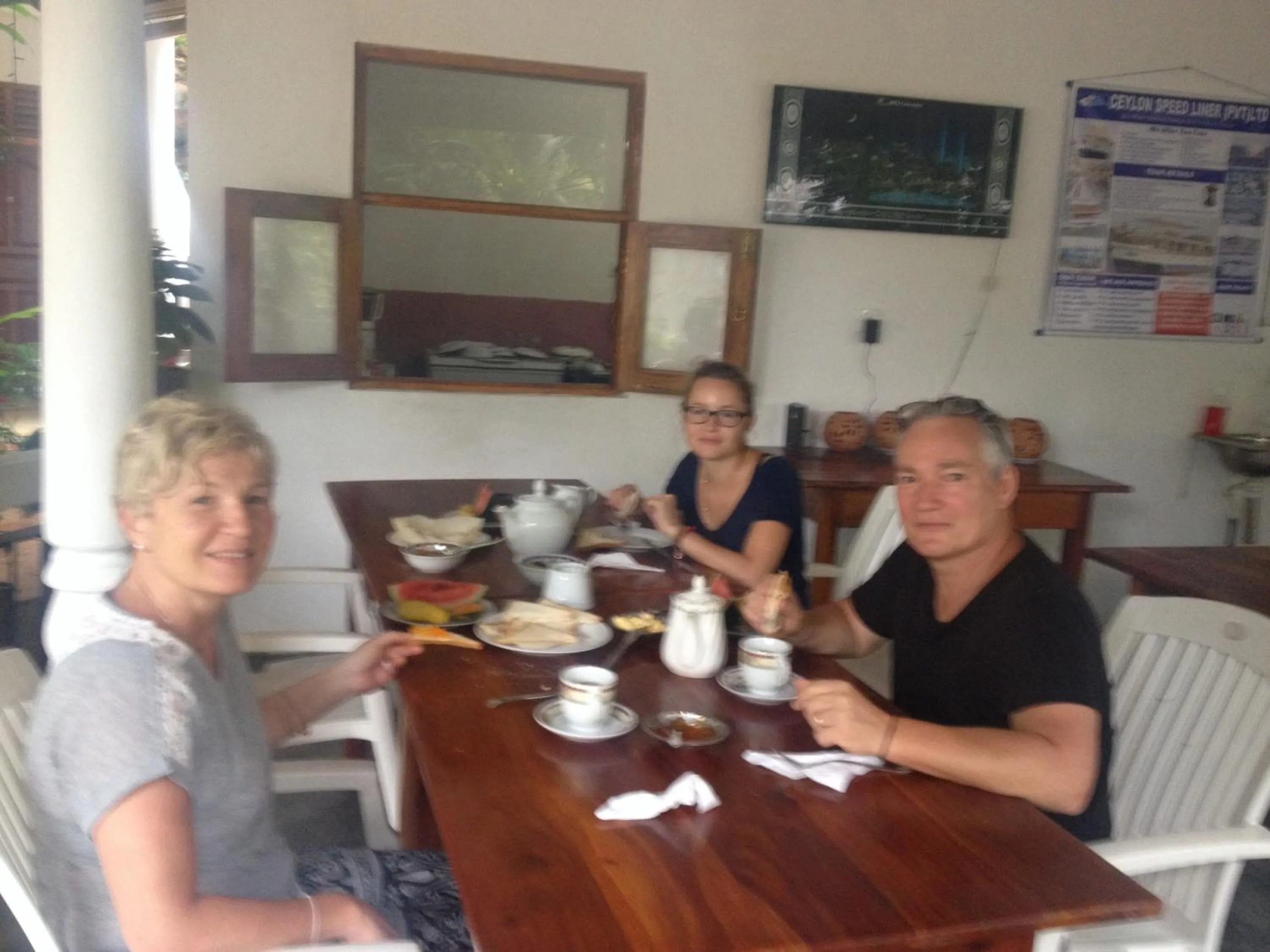 Restaurant/places to eat in Celestial Inn