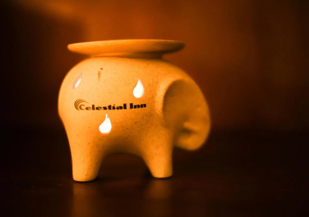 Decorative detail in Celestial Inn