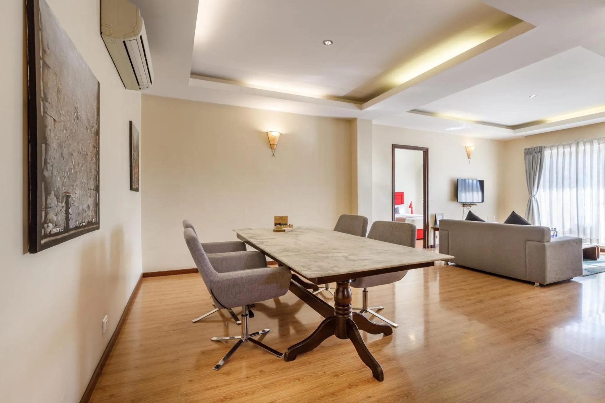 Living room in Shaligram Hotel