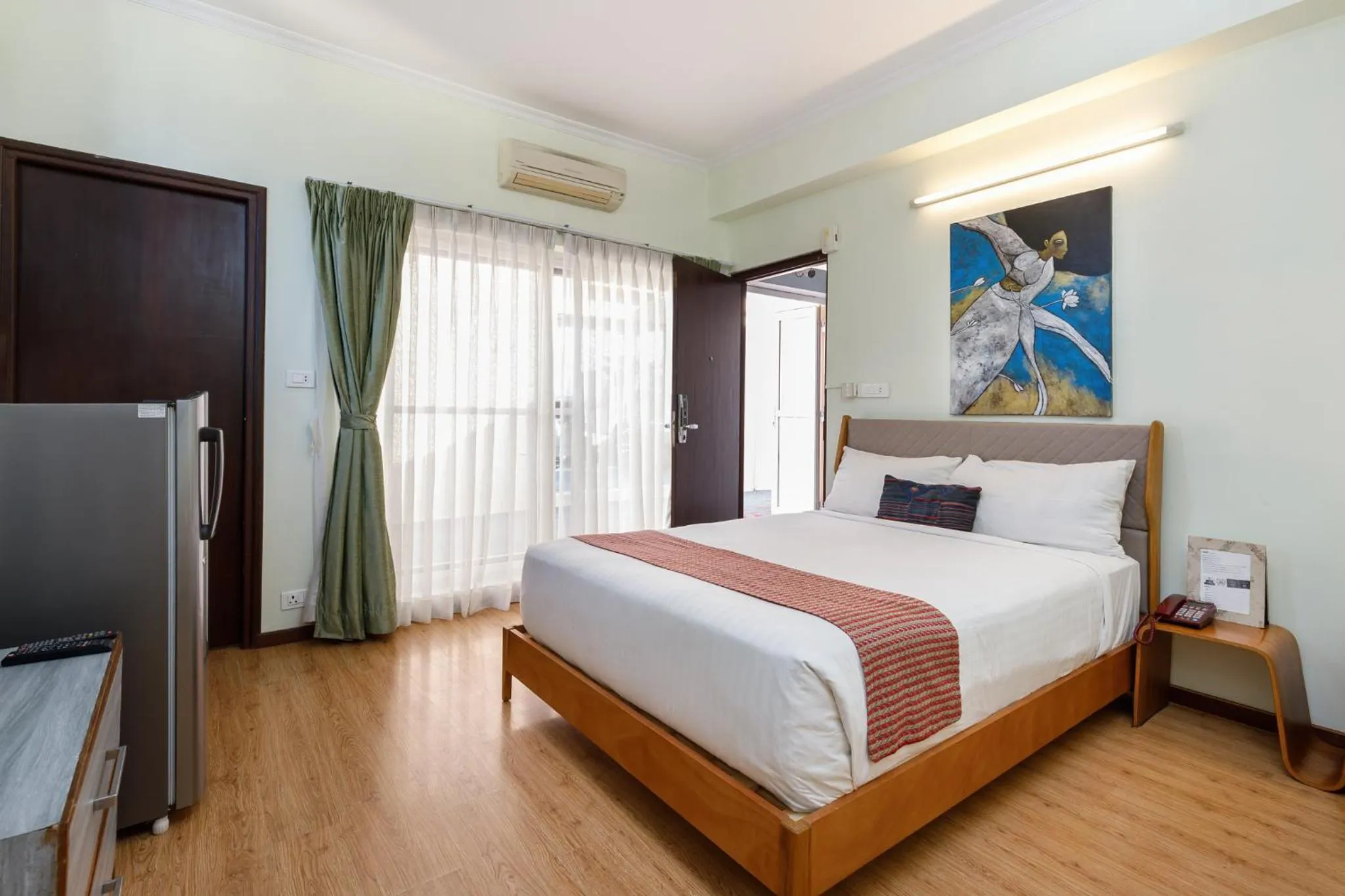 Bedroom, Bed in Shaligram Hotel