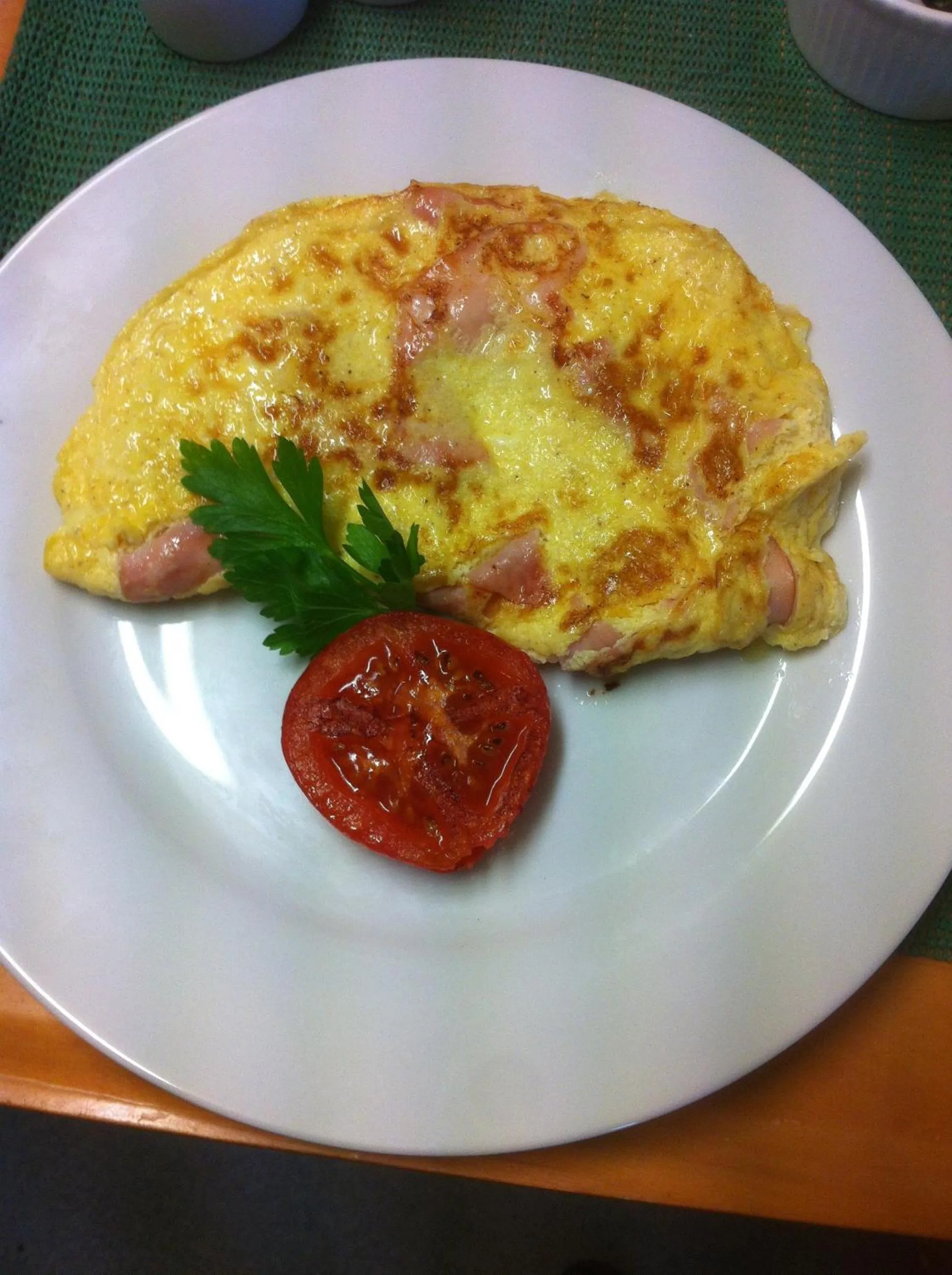 Breakfast in Airport Riverview Motel