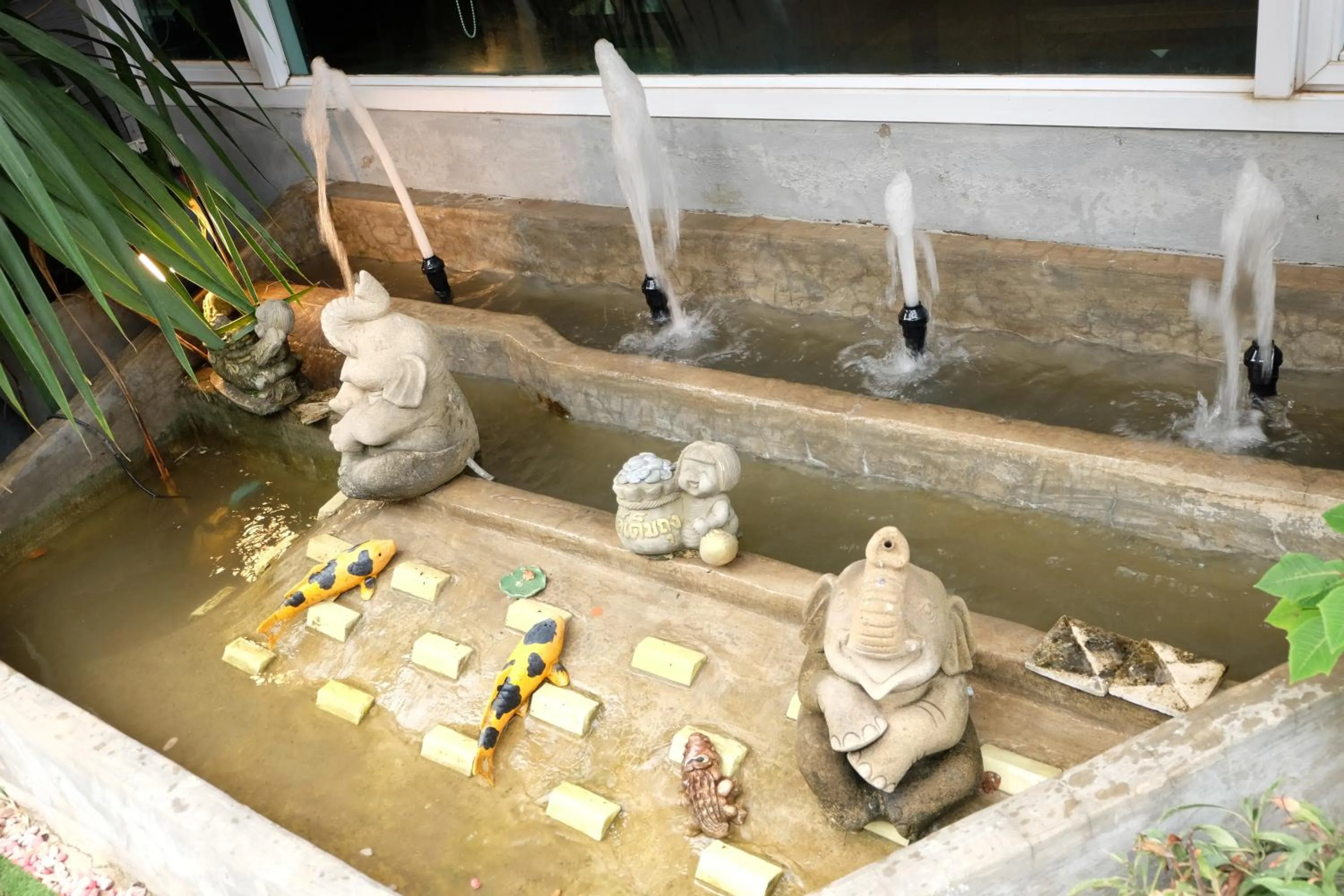 Off site in Puangpech Place