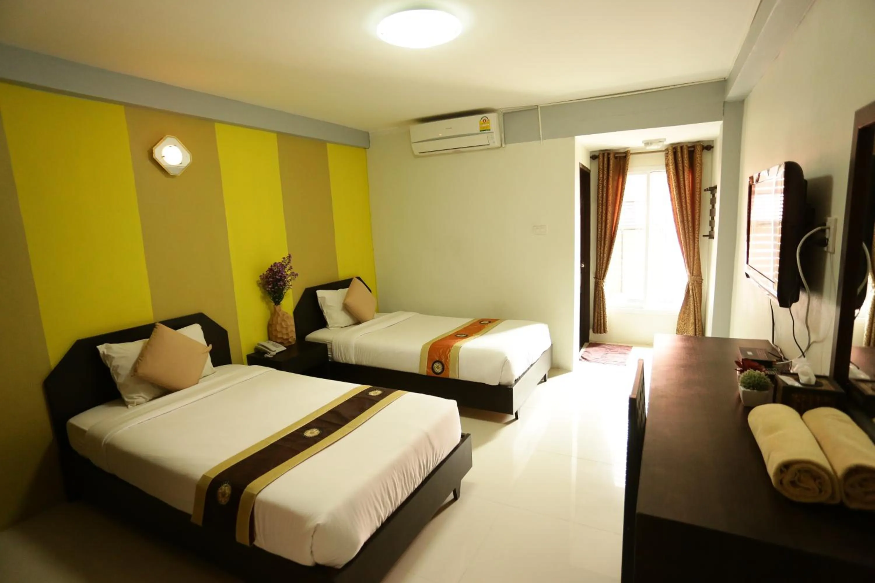 Bed in Puangpech Place