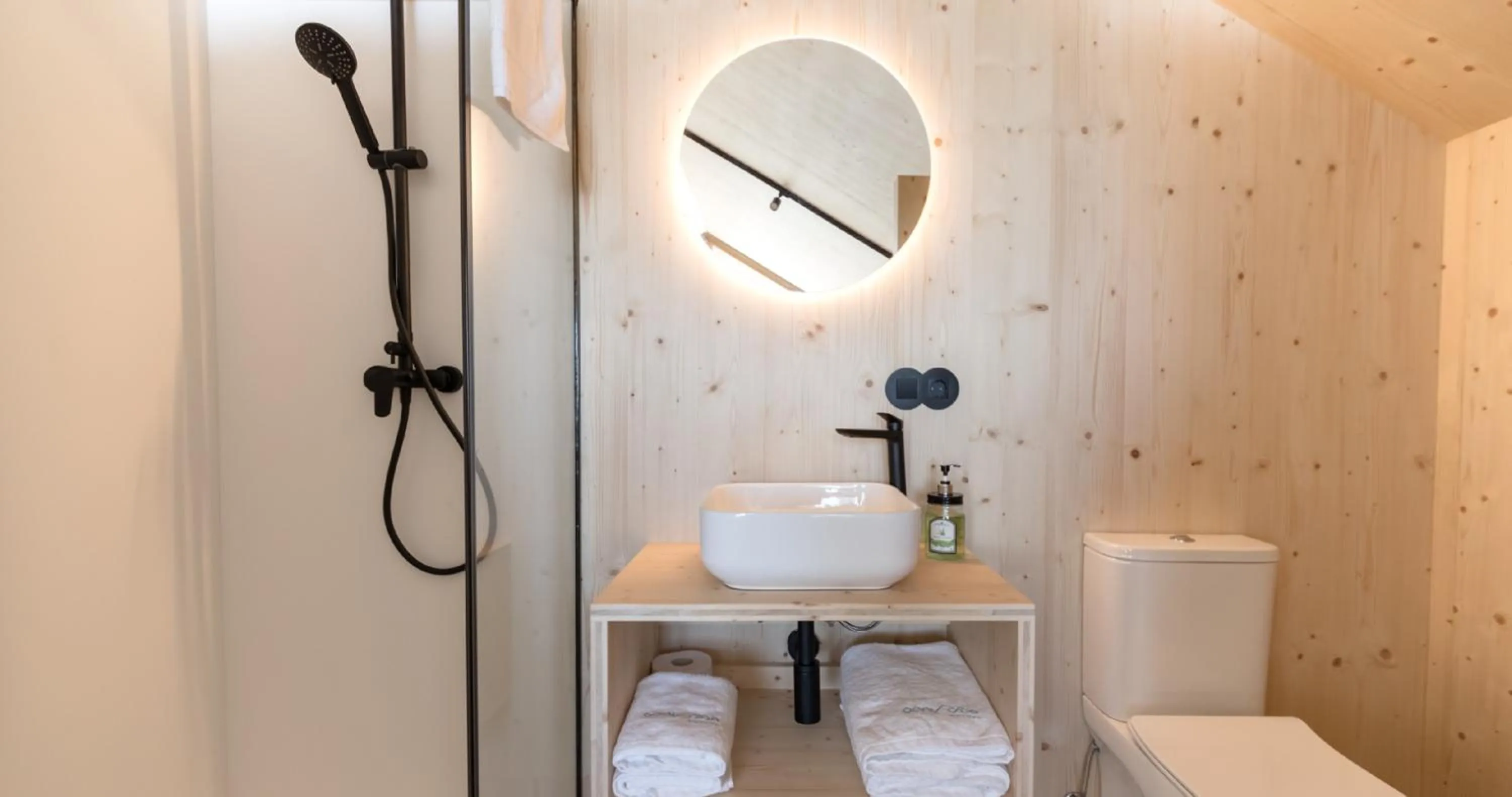 Shower in Doniños Nature